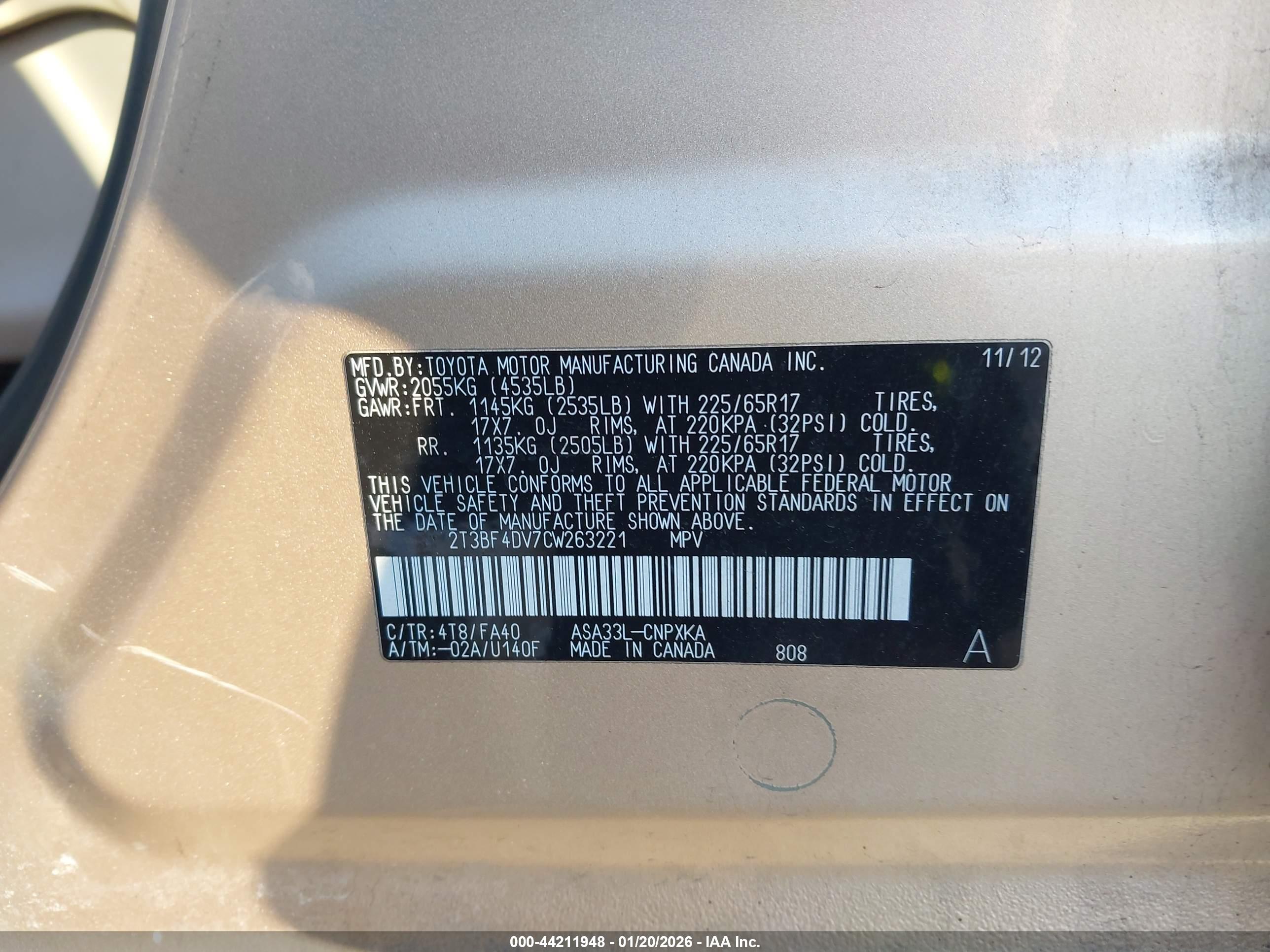 TOYOTA RAV4 image 9