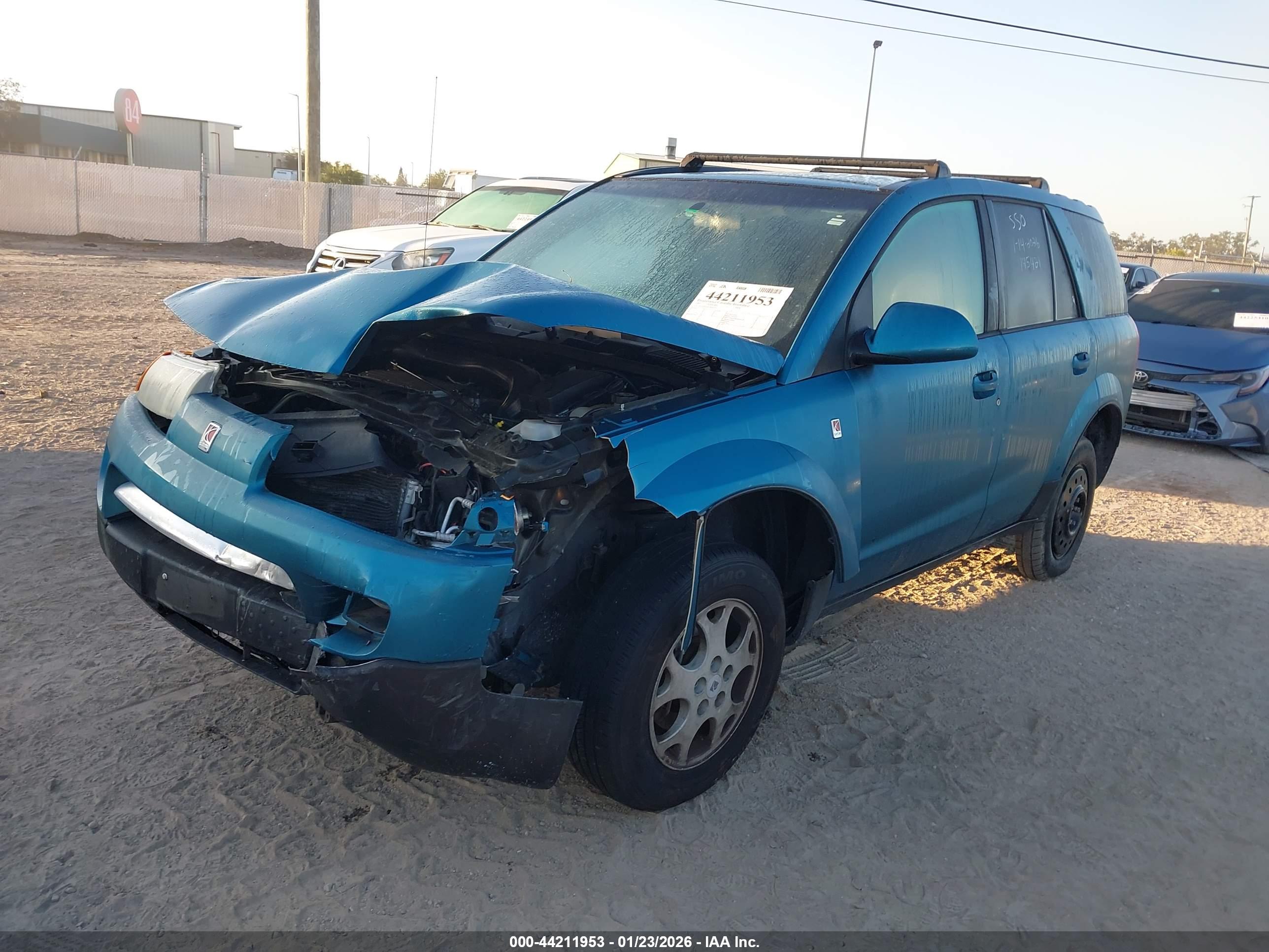 SATURN VUE image 2