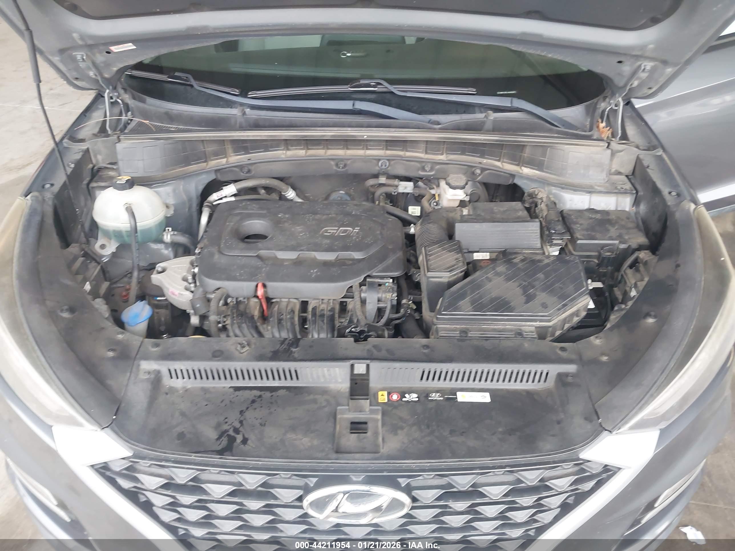 HYUNDAI TUCSON image 10