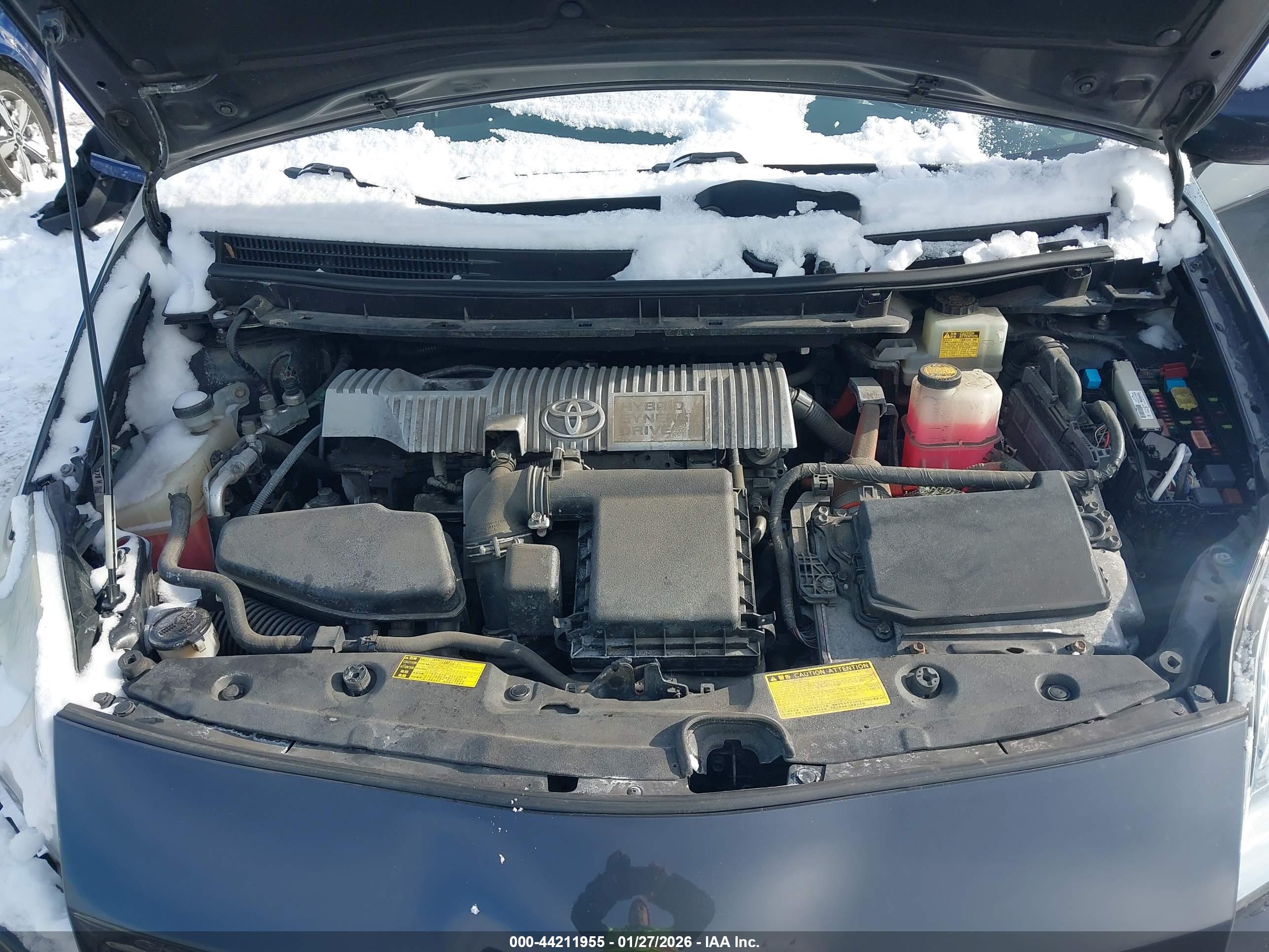 TOYOTA PRIUS image 10