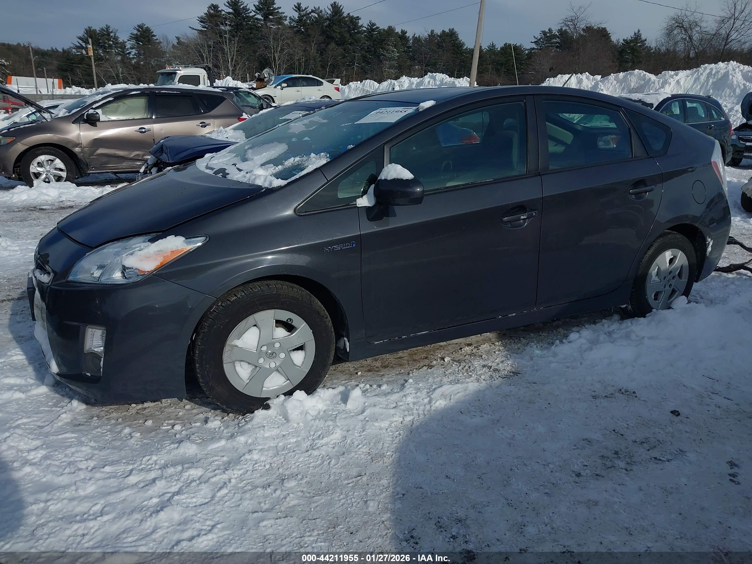 TOYOTA PRIUS image 2