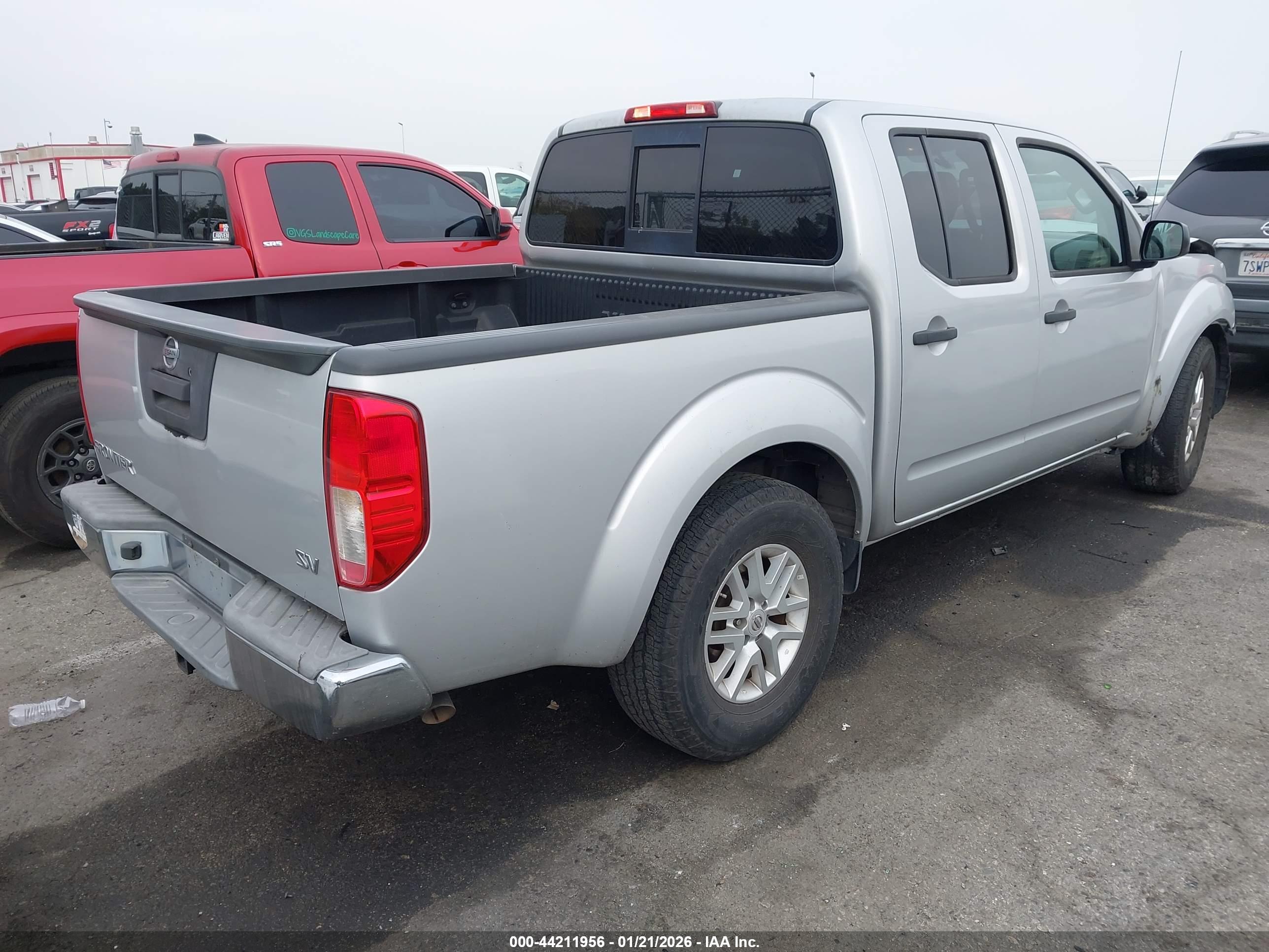 NISSAN FRONTIER image 4