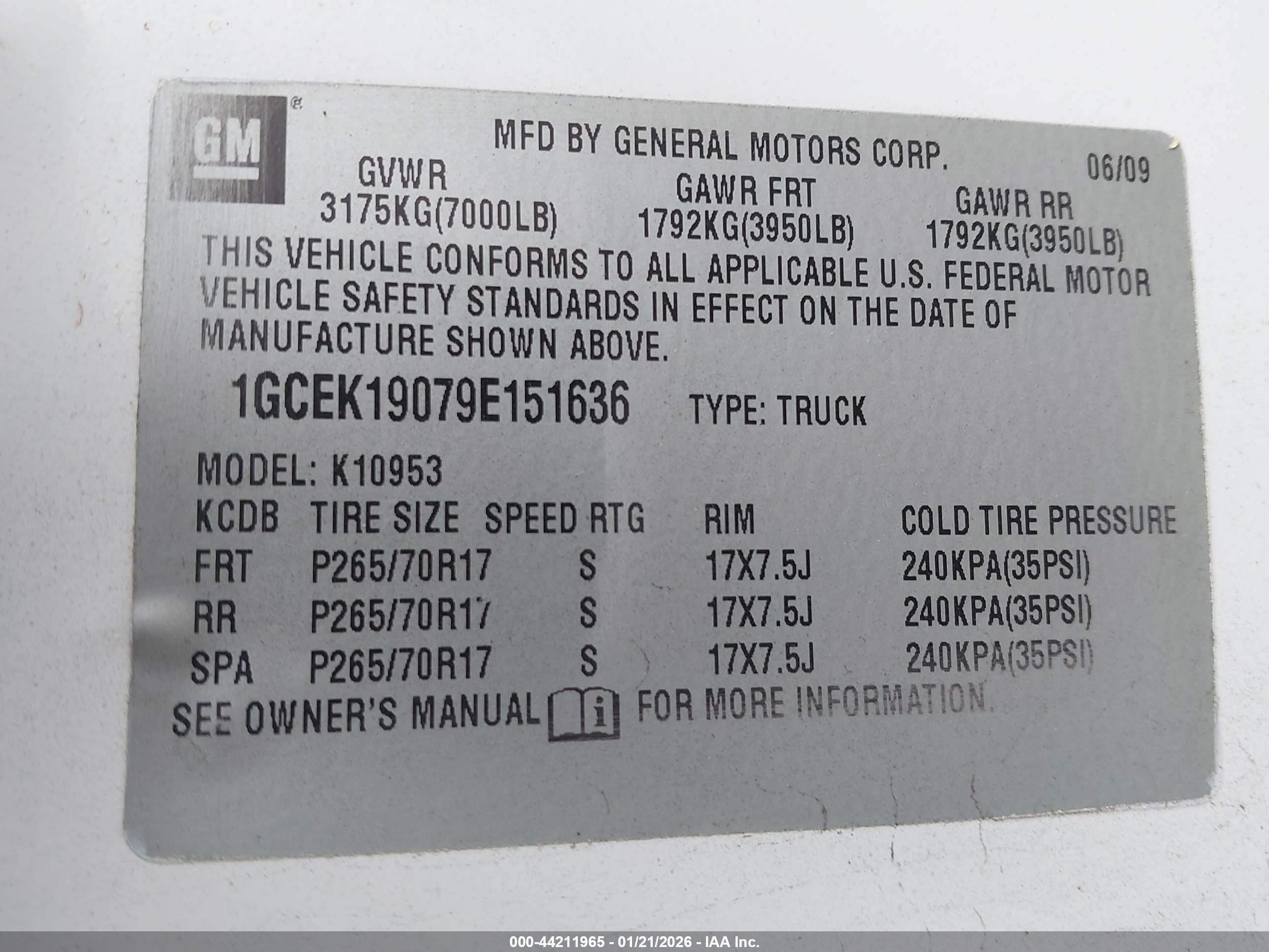CHEVROLET SILVERADO image 9