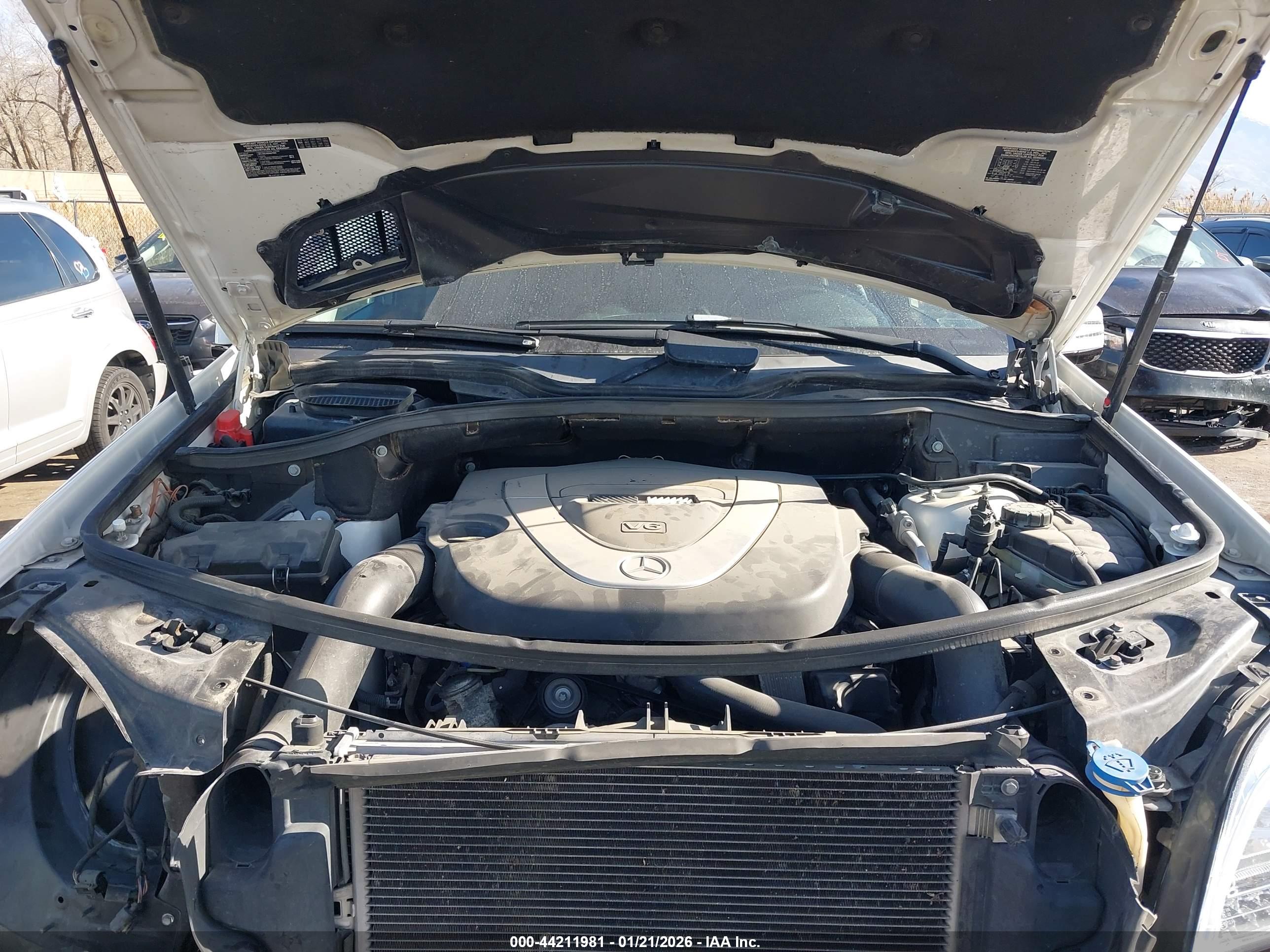 MERCEDES-BENZ ML image 10
