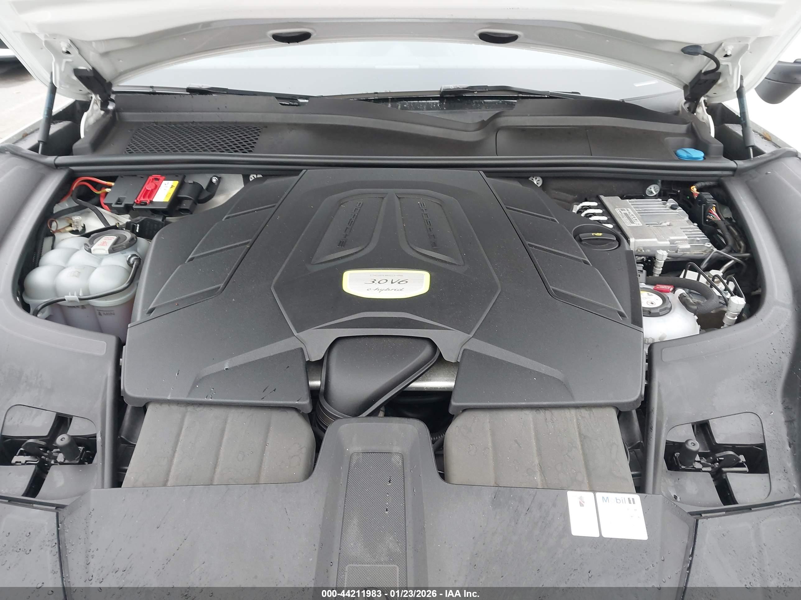 PORSCHE CAYENNE image 10