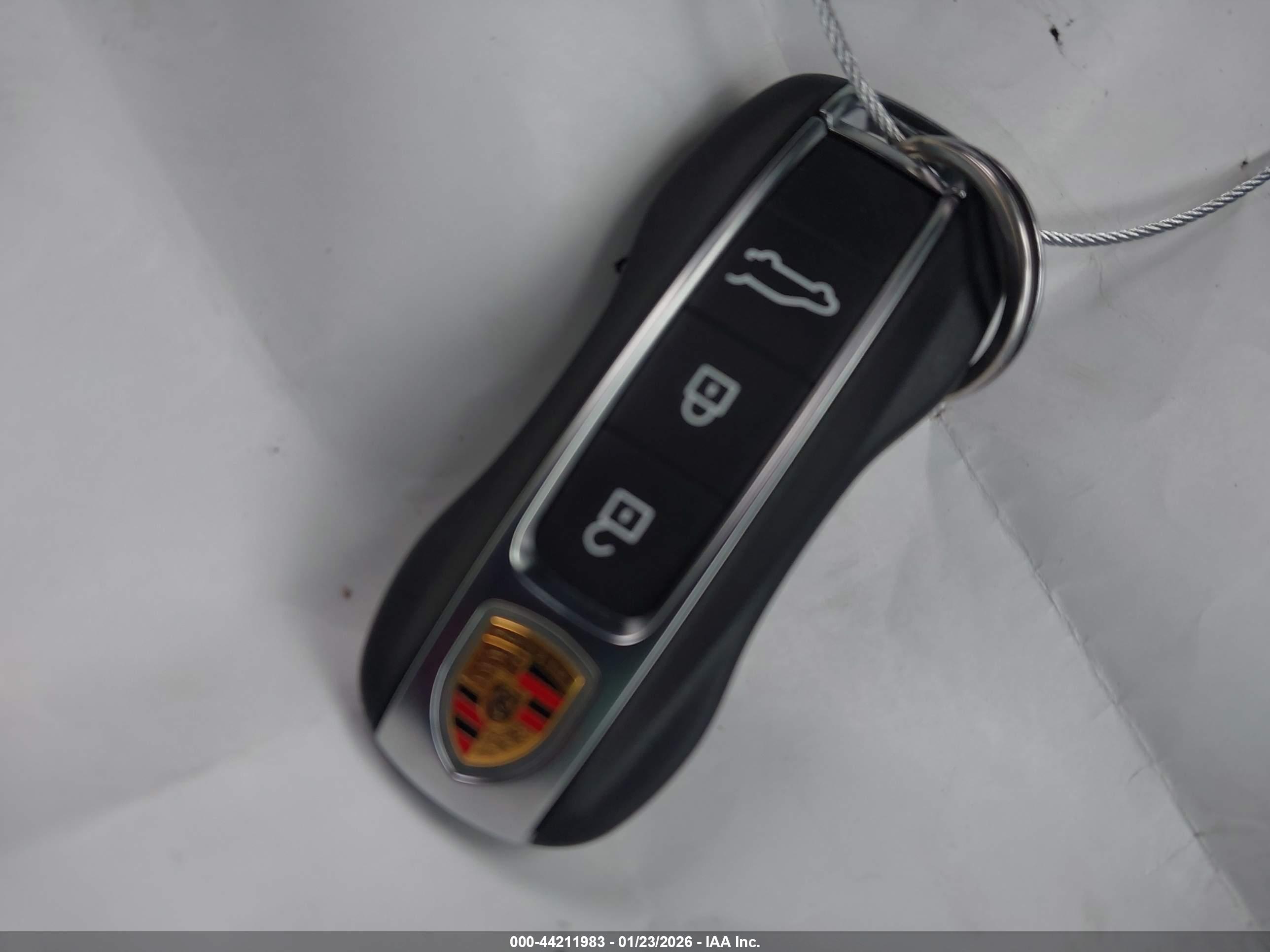 PORSCHE CAYENNE image 11