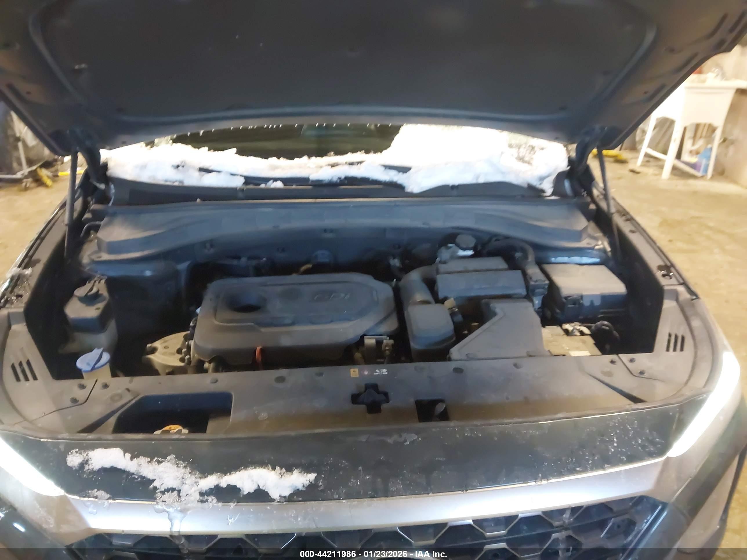 HYUNDAI SANTA image 10