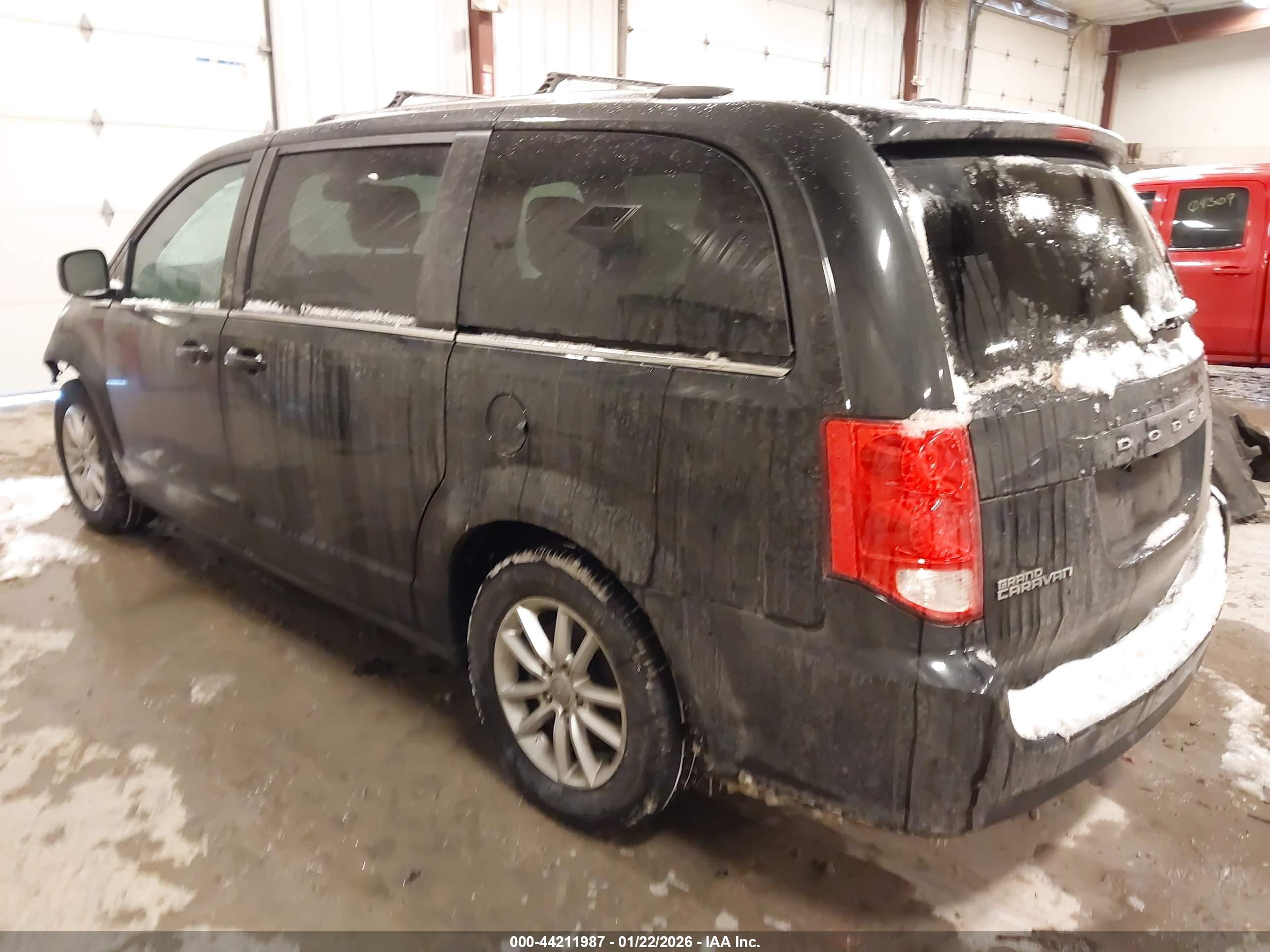 DODGE GRAND image 3