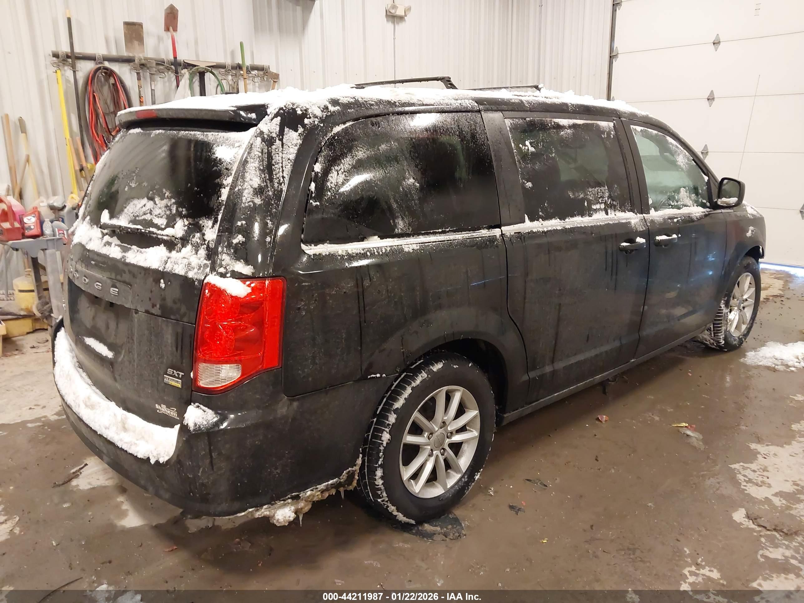 DODGE GRAND image 4