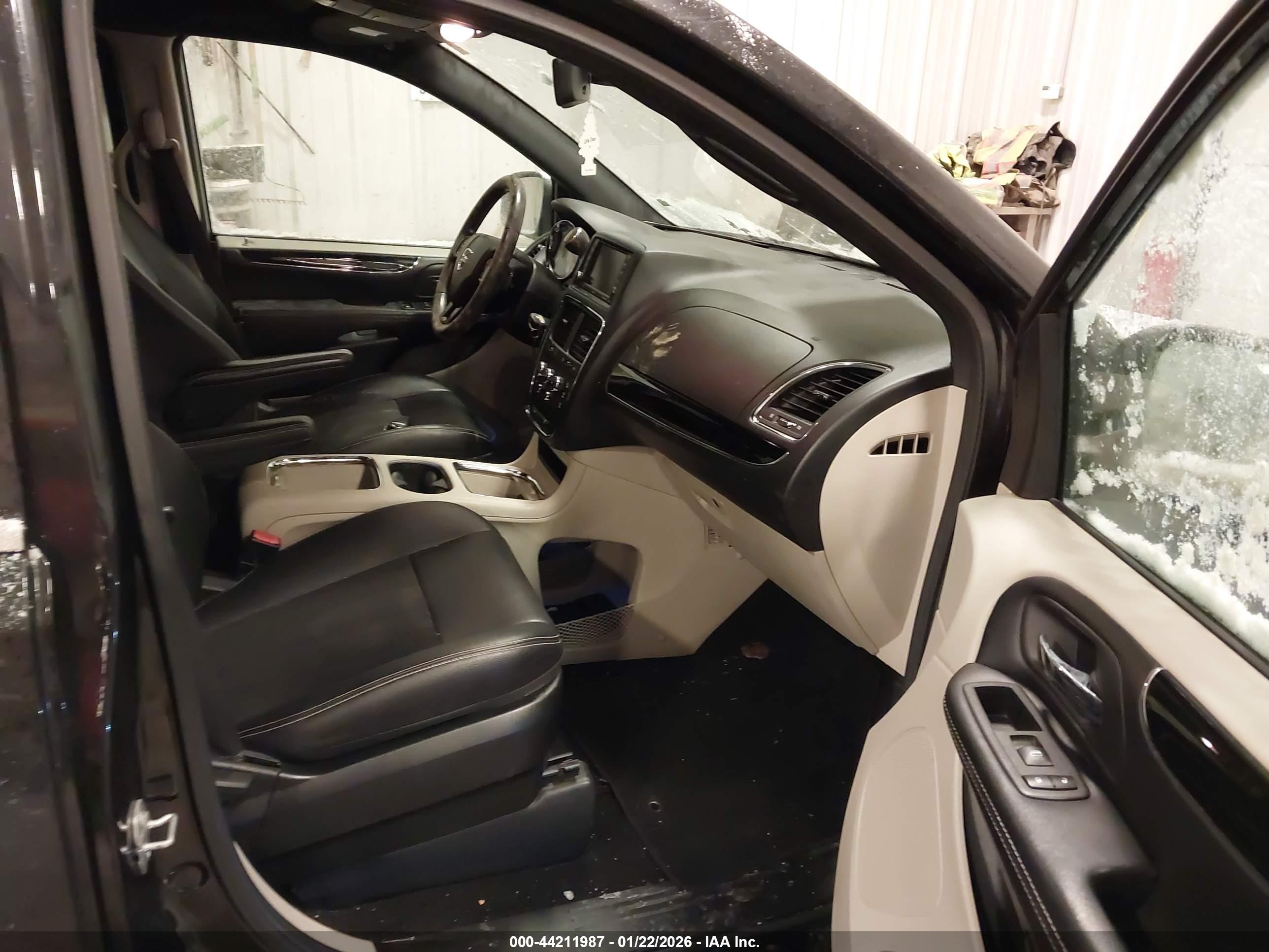 DODGE GRAND image 5