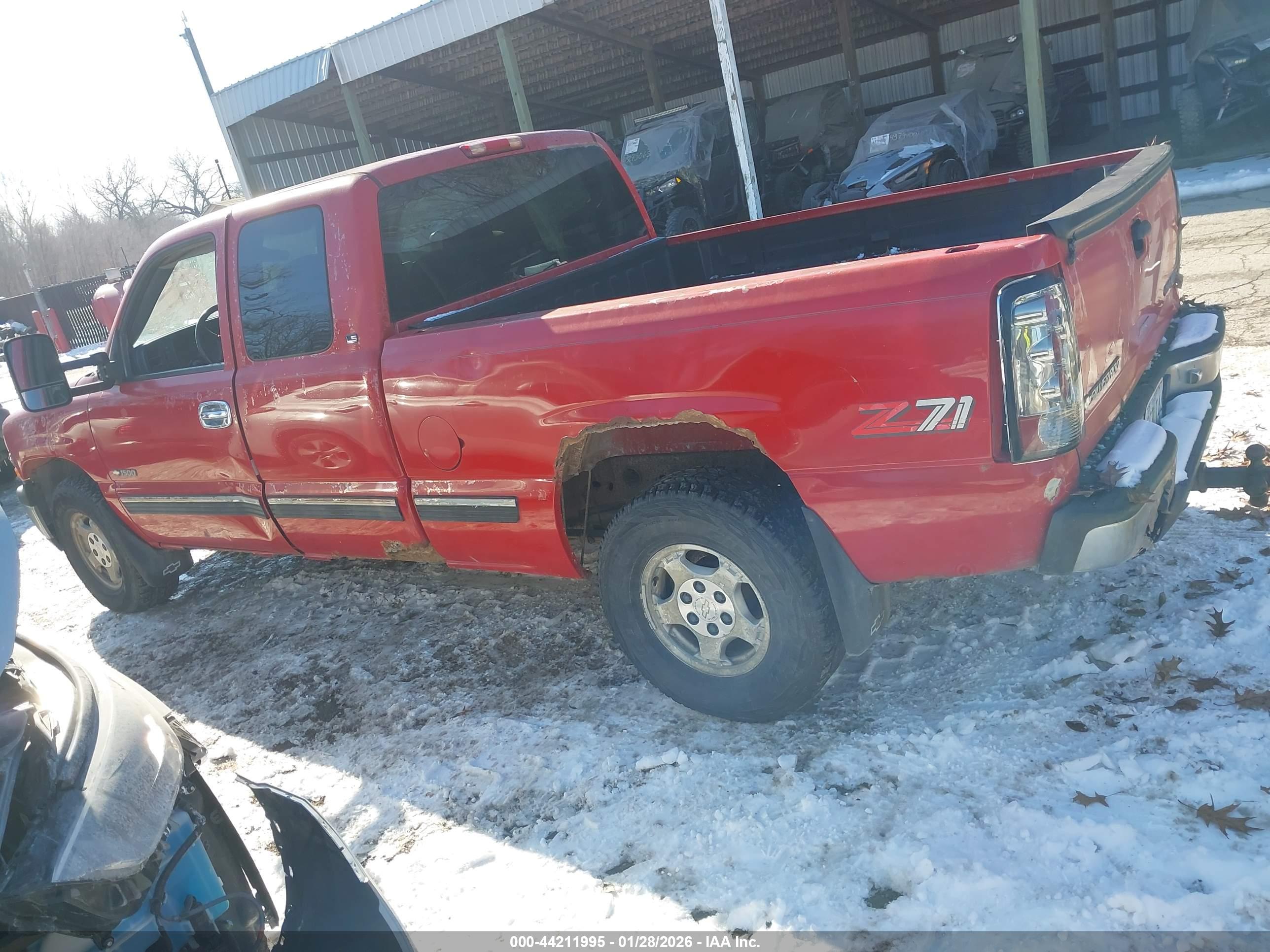 CHEVROLET SILVERADO image 3