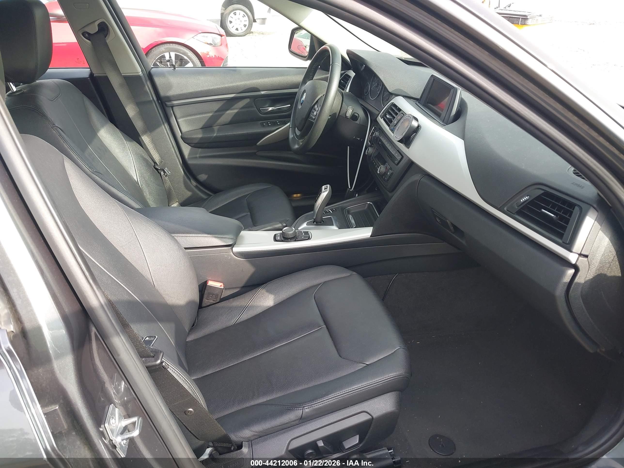 BMW 328I image 5