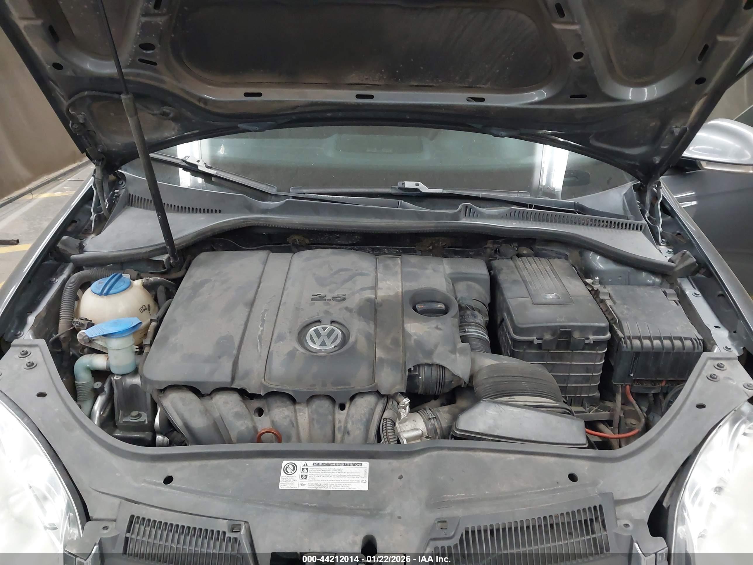 VOLKSWAGEN JETTA image 10
