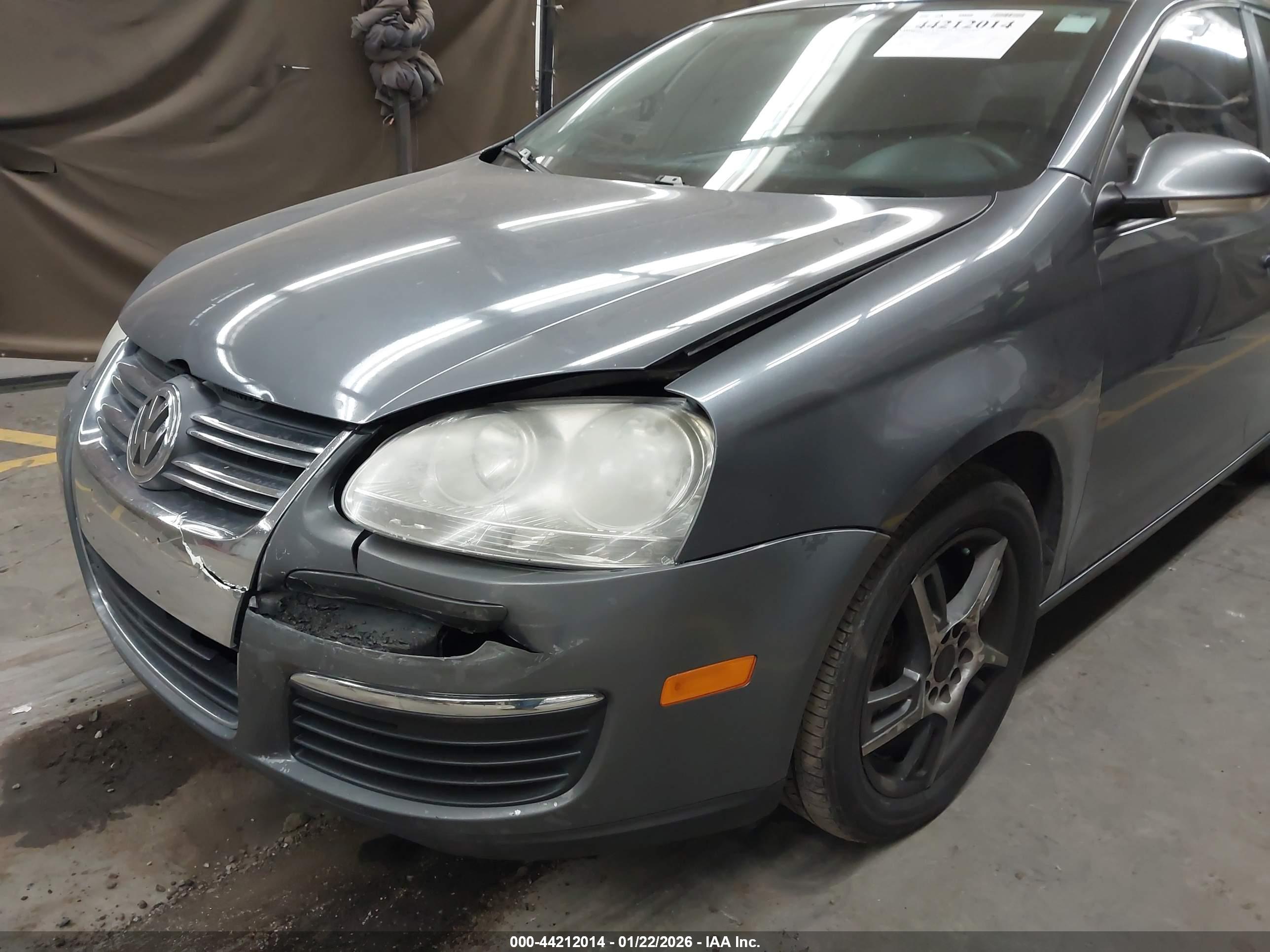 VOLKSWAGEN JETTA image 6