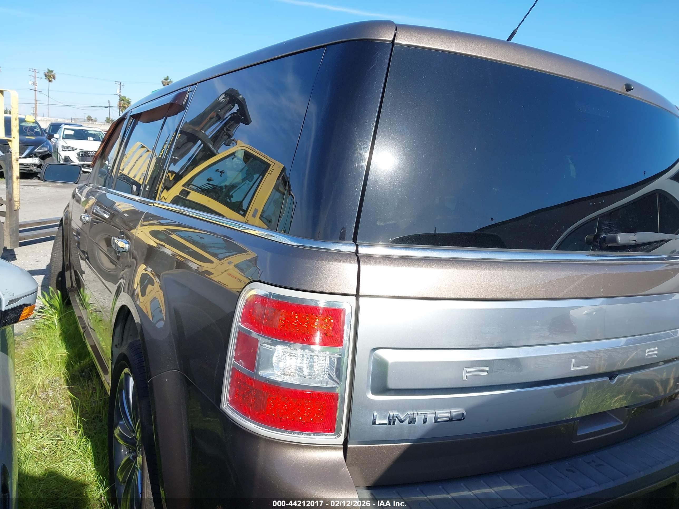 FORD FLEX image 3