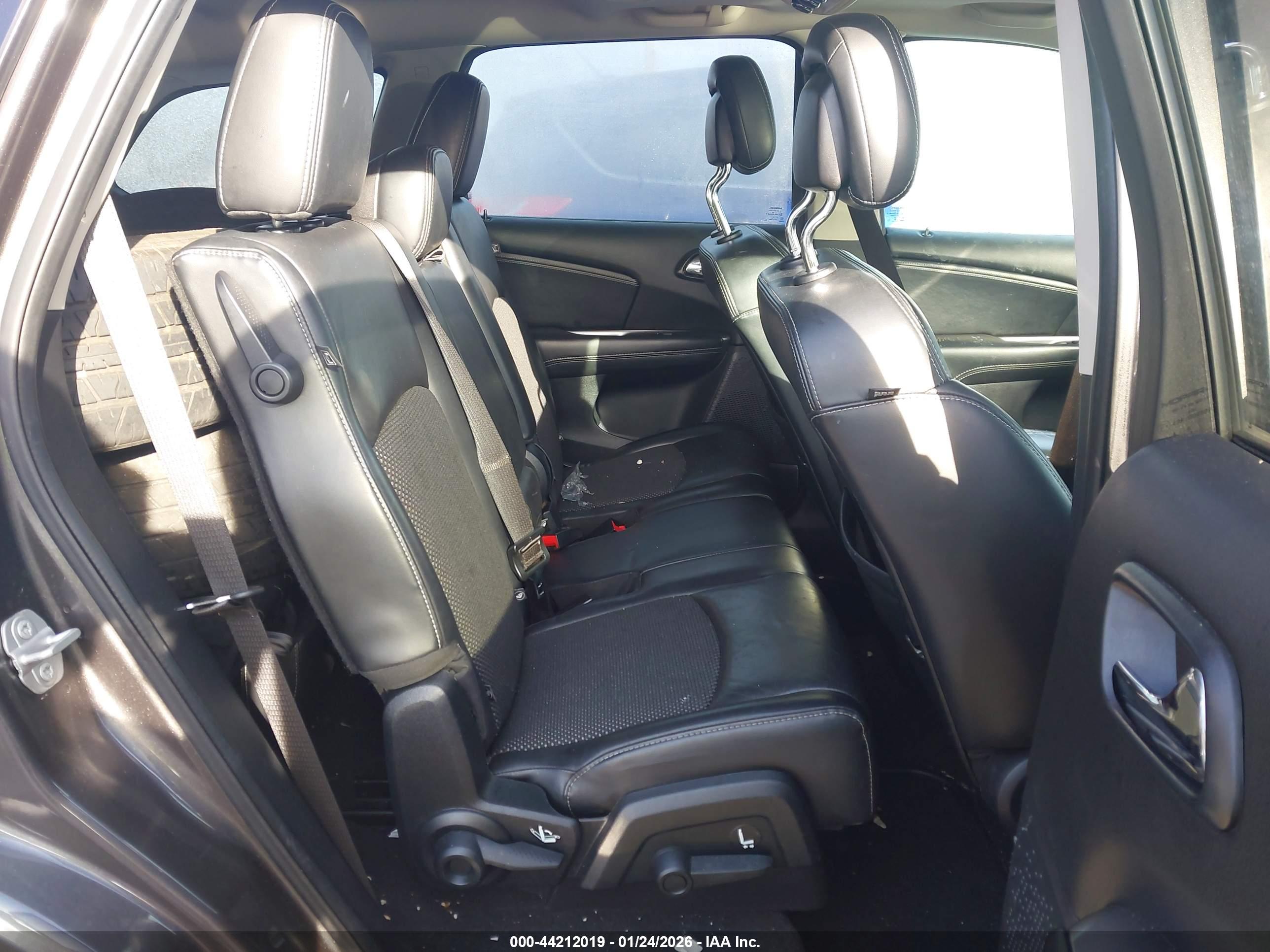 DODGE JOURNEY image 8