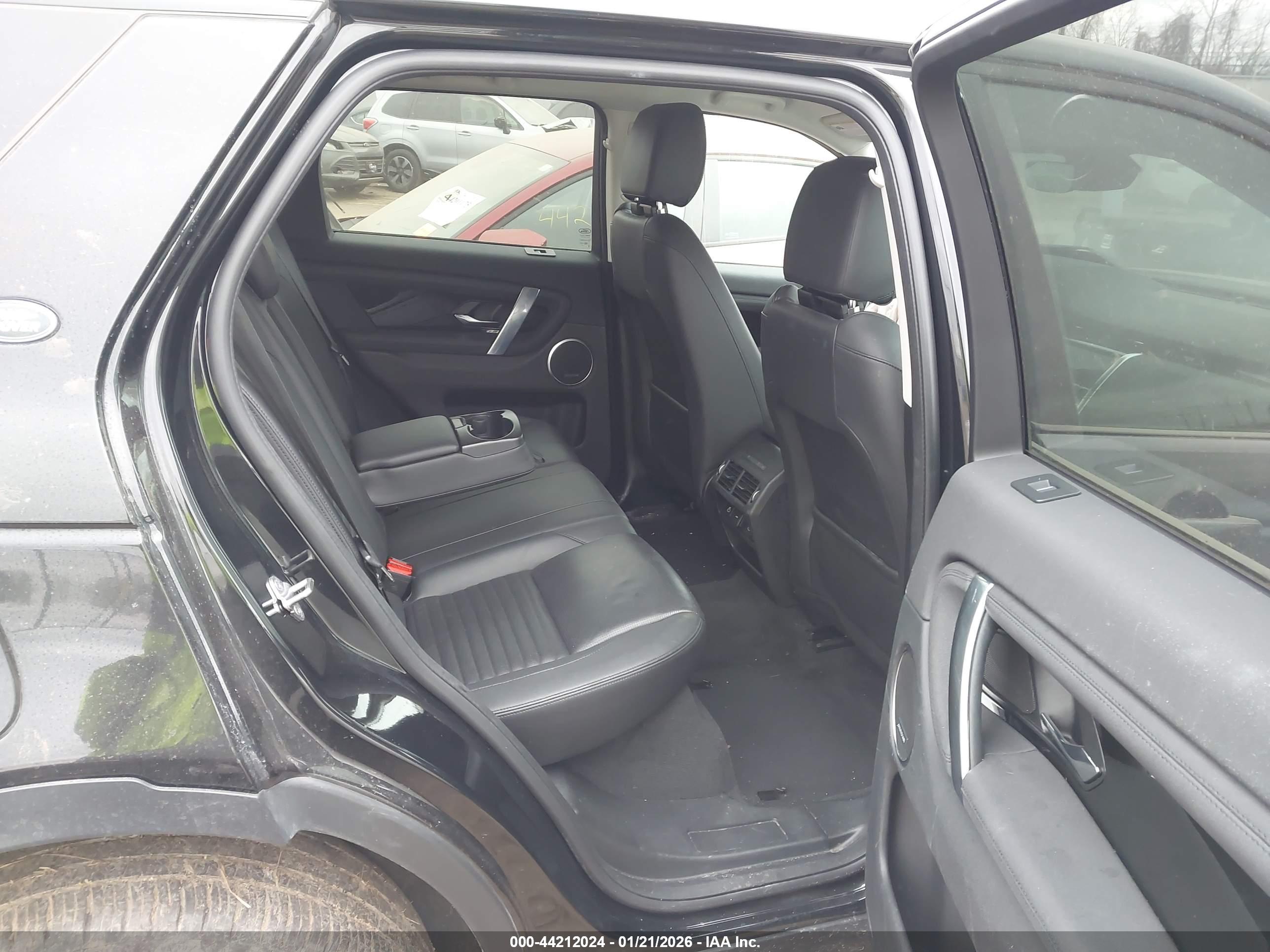 LAND ROVER image 8