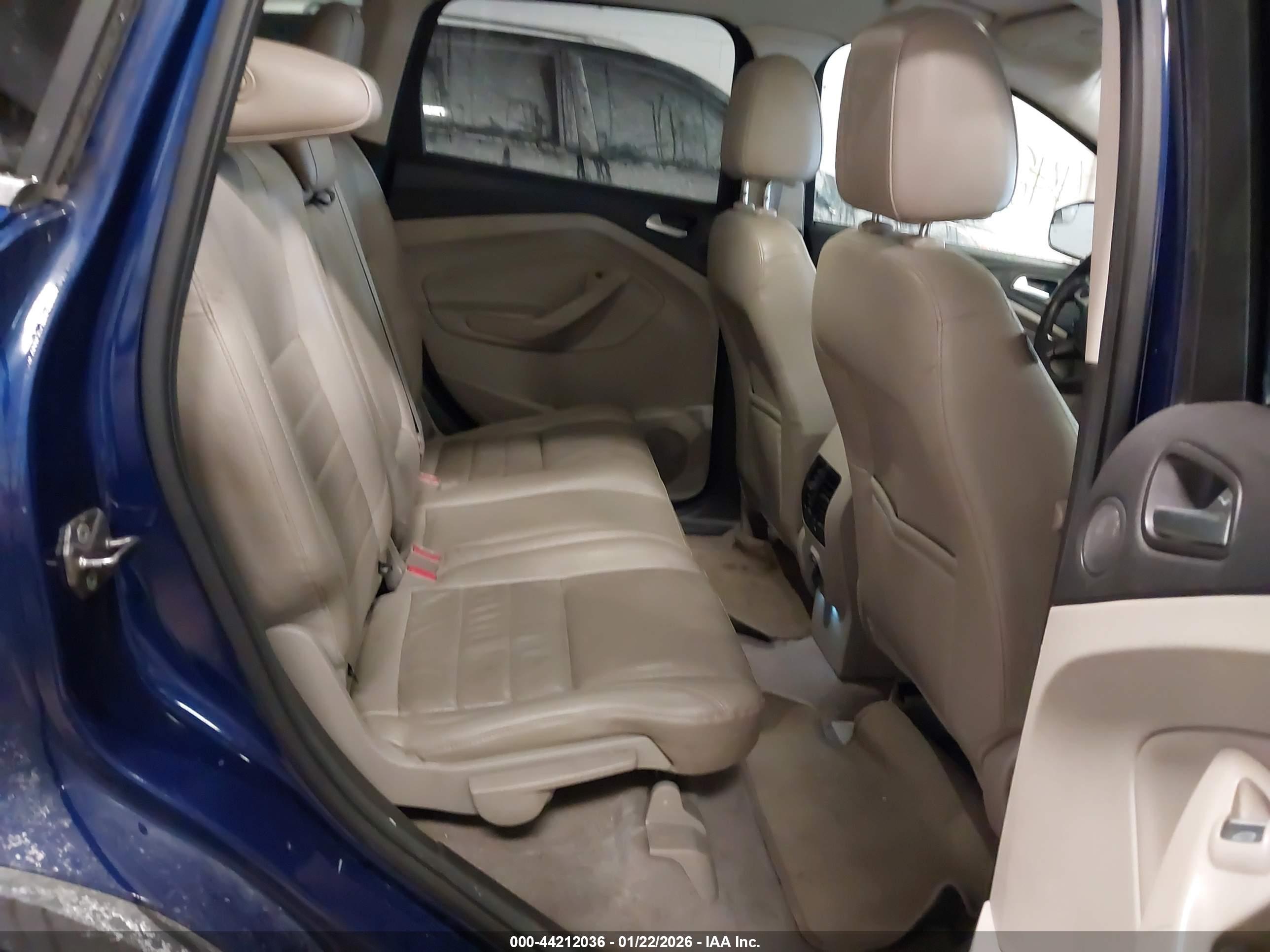 FORD ESCAPE image 8