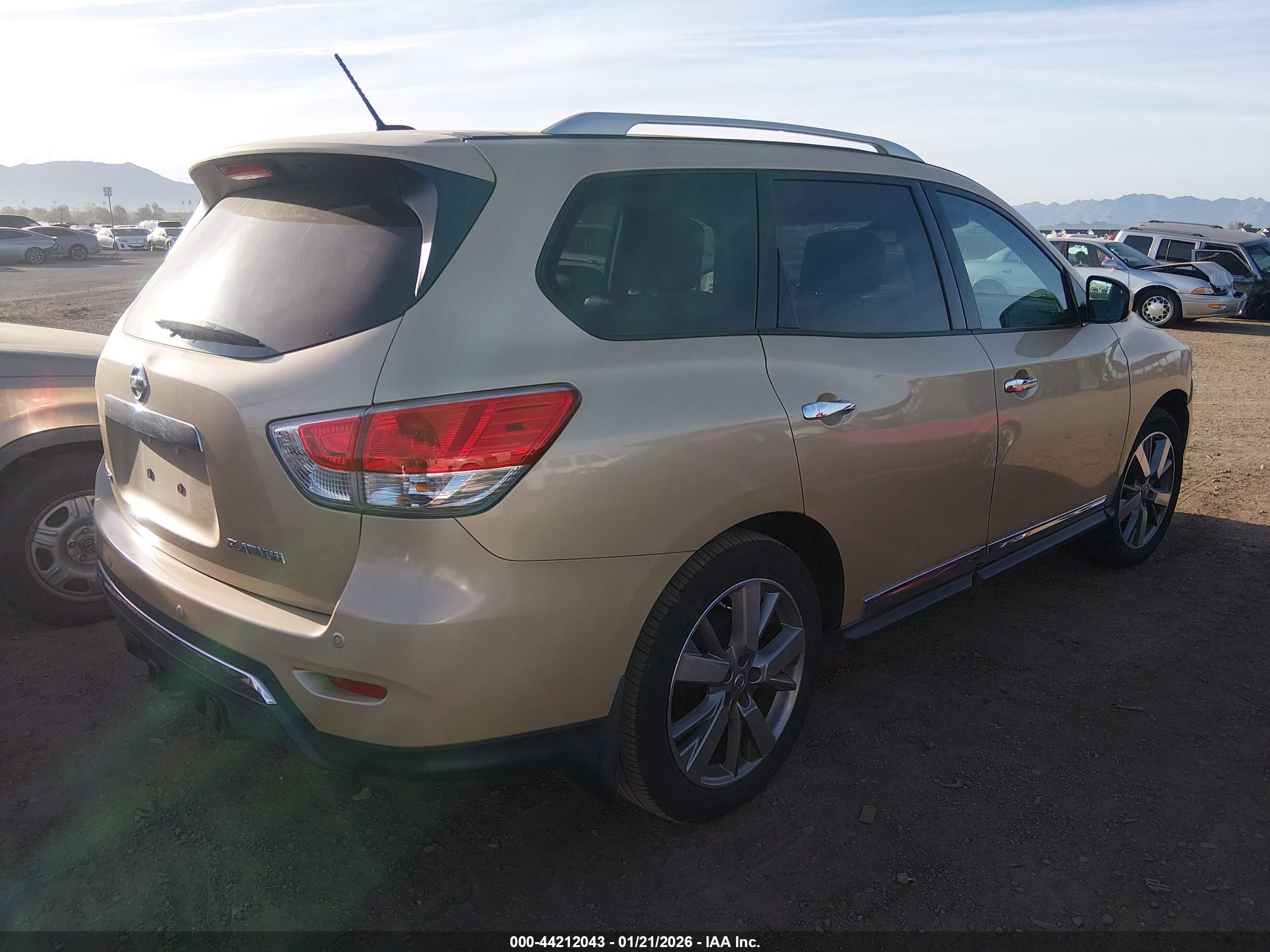 NISSAN PATHFINDER image 4