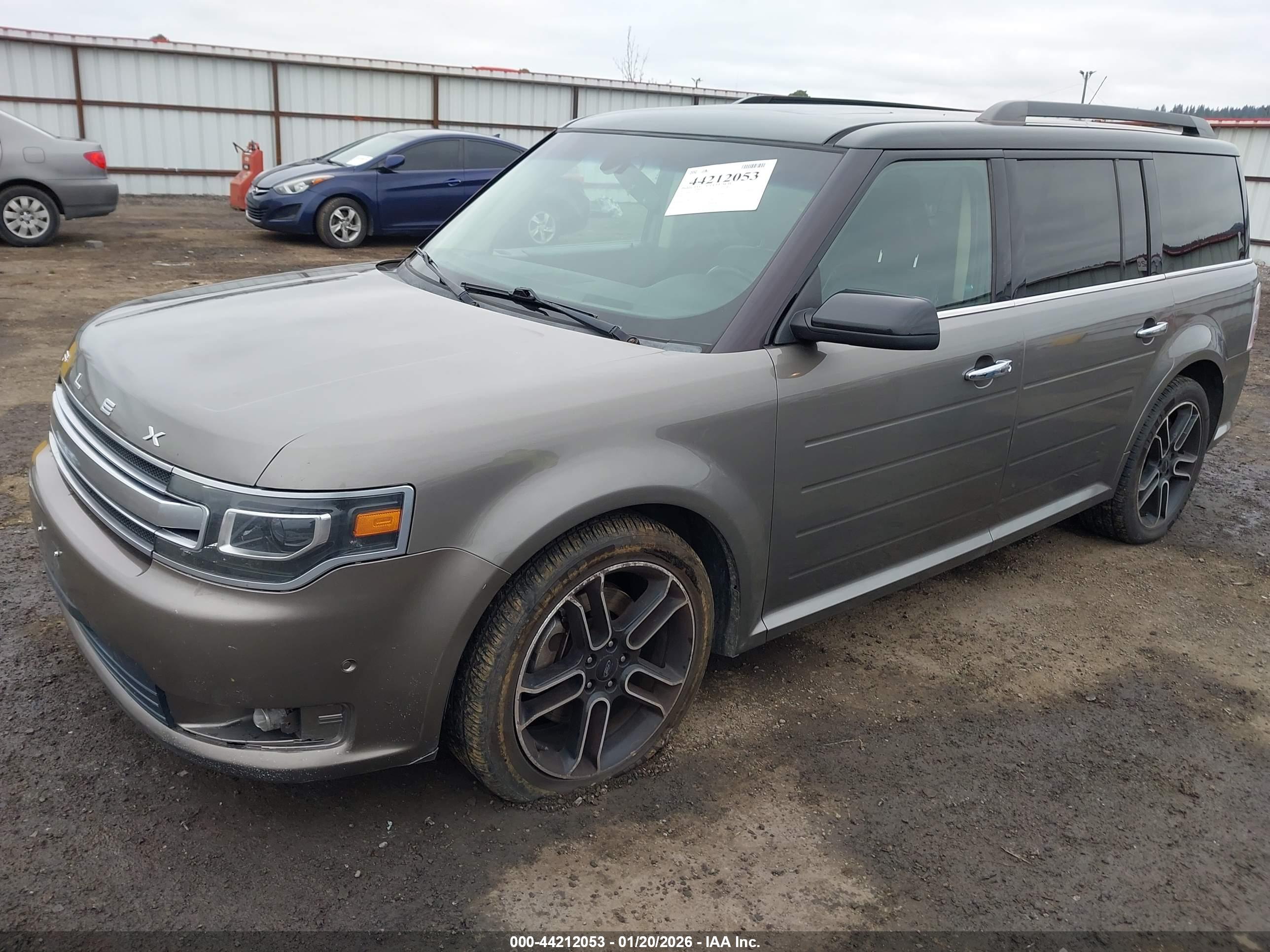FORD FLEX image 2