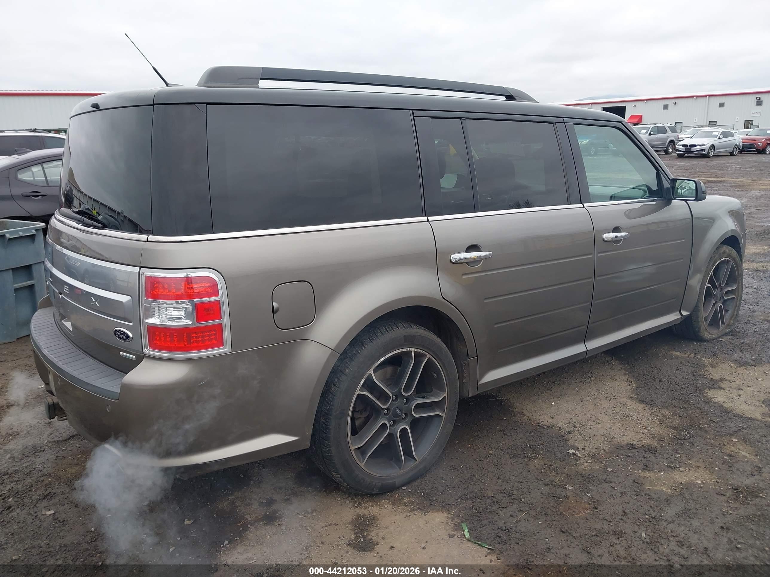FORD FLEX image 4