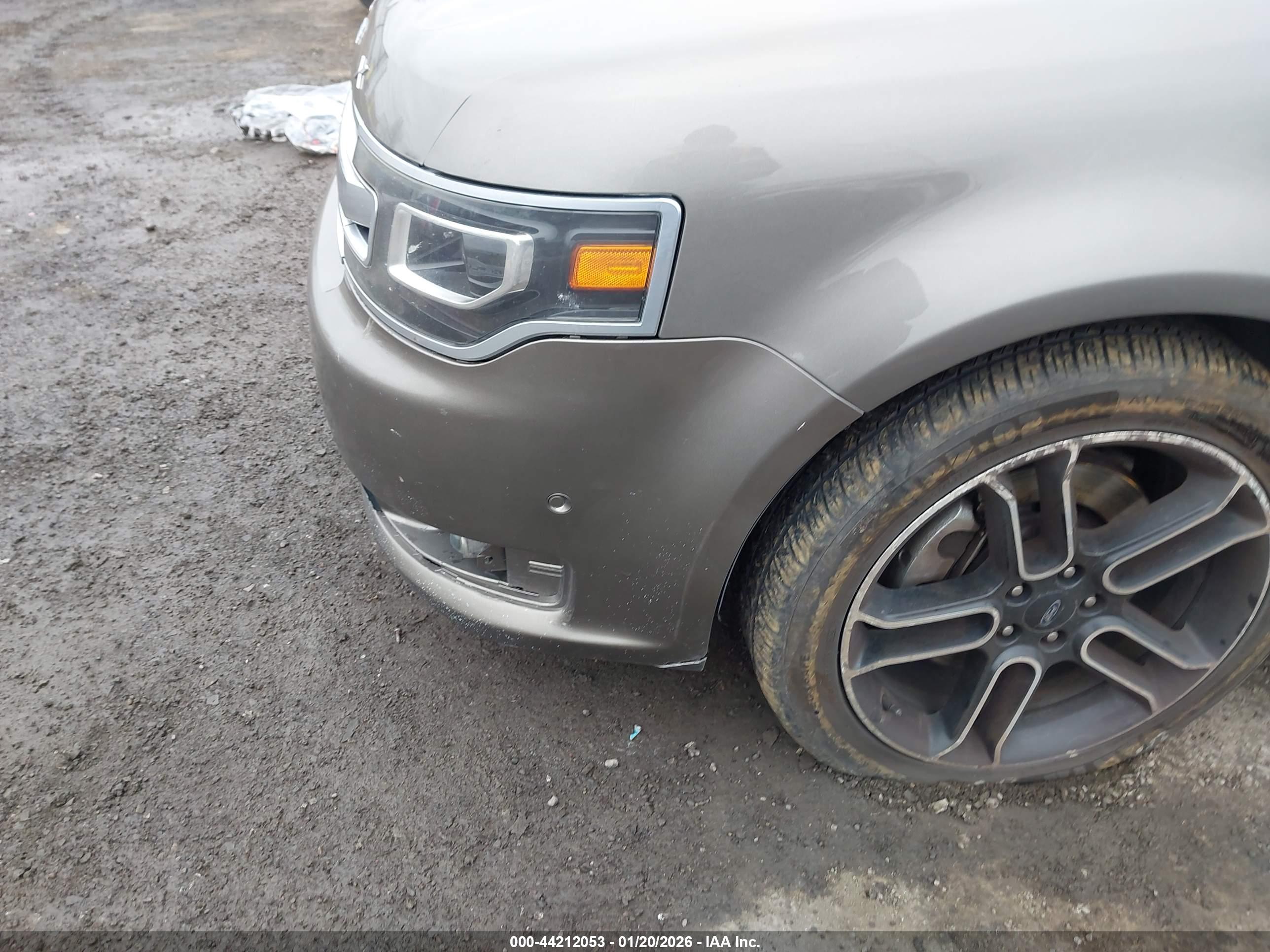 FORD FLEX image 6