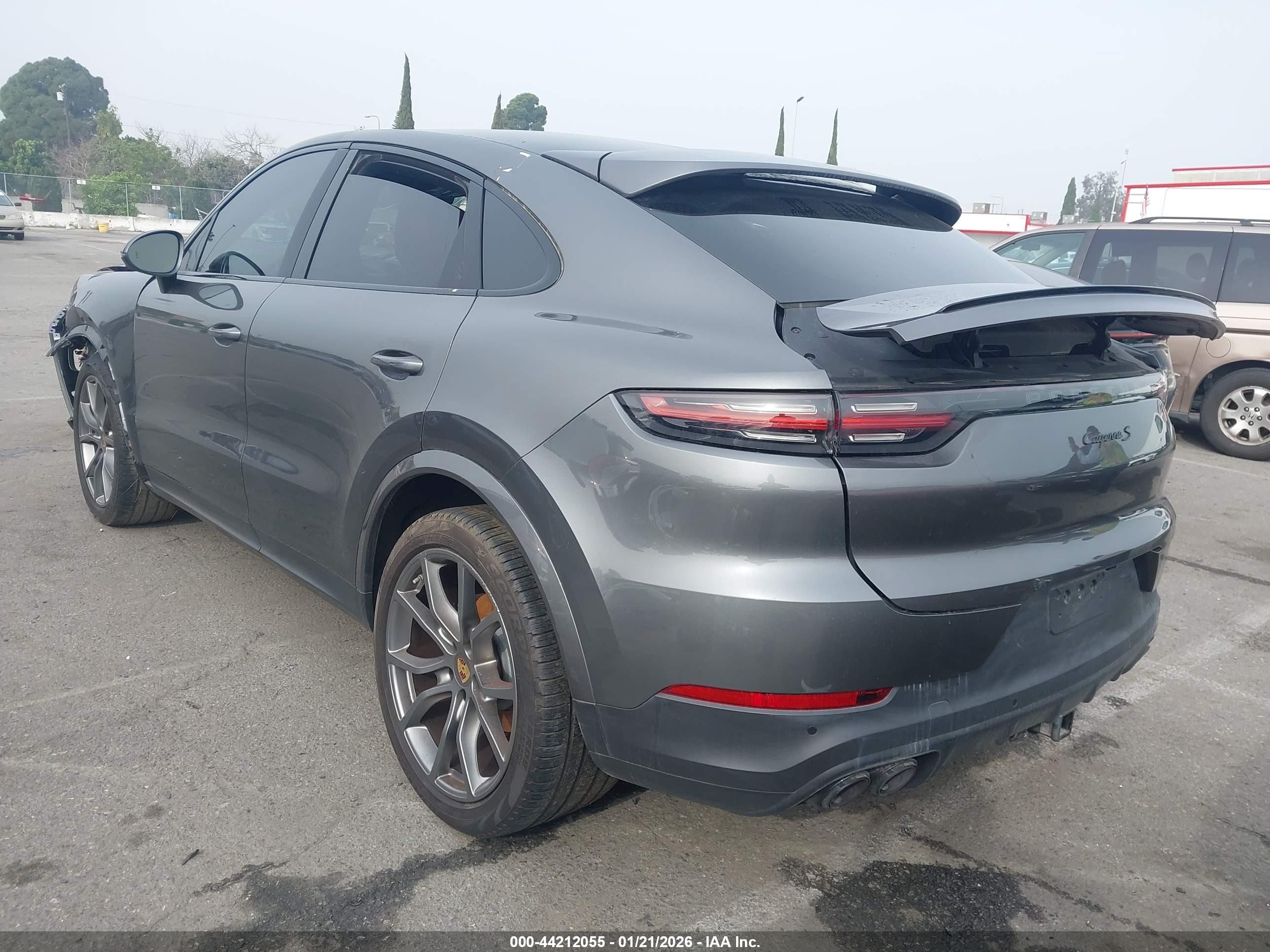 PORSCHE CAYENNE image 3