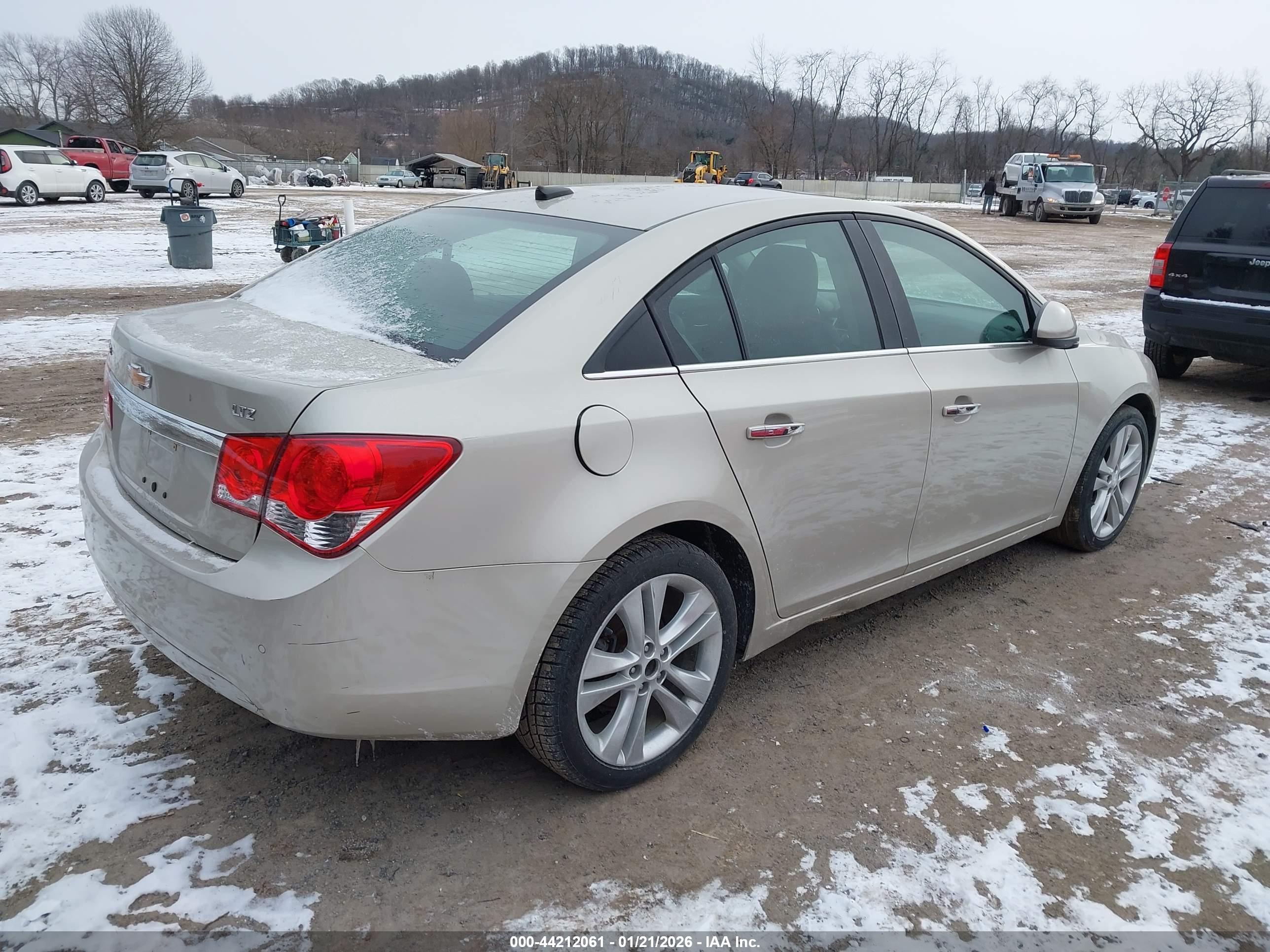 CHEVROLET CRUZE image 4