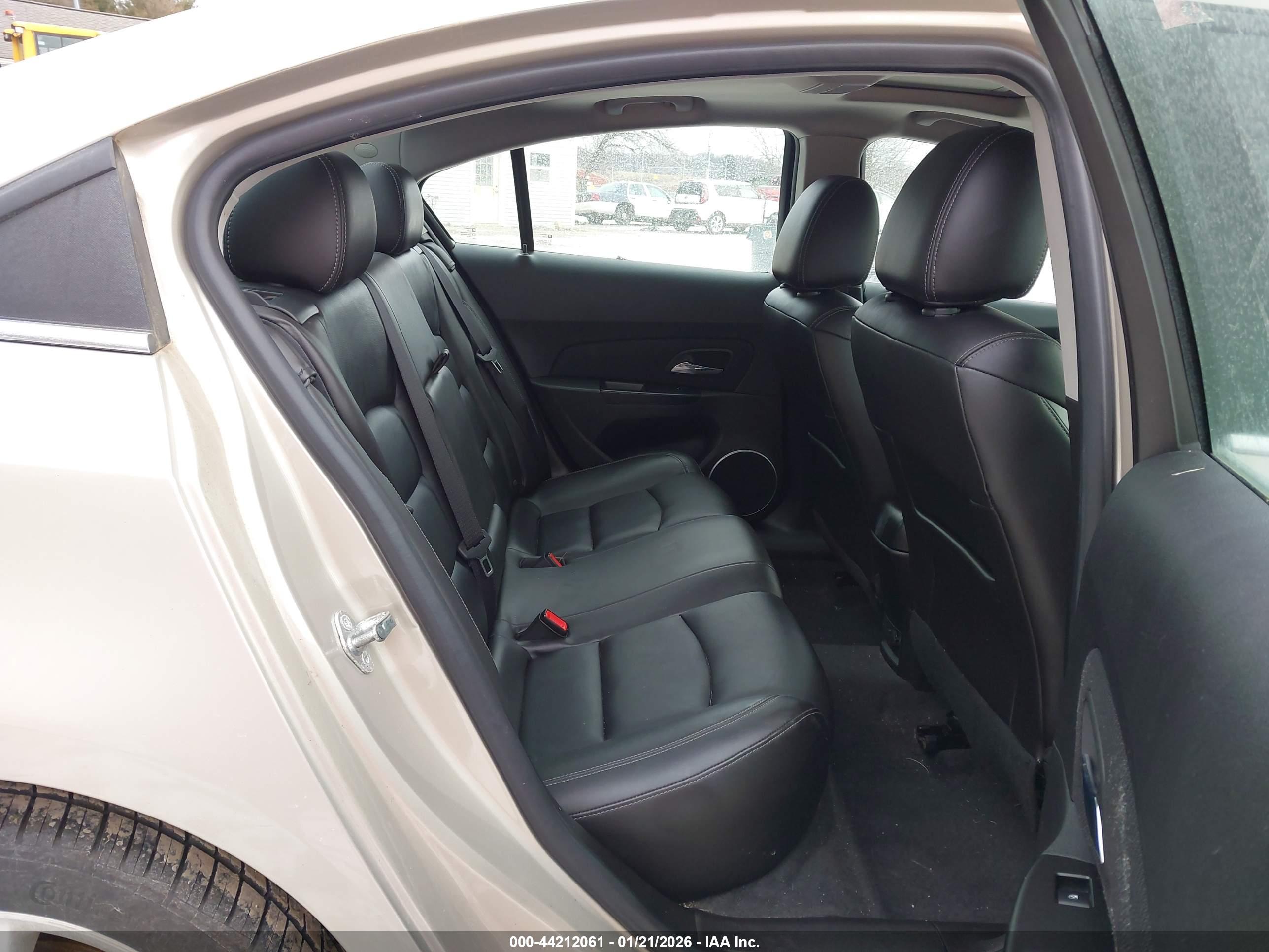 CHEVROLET CRUZE image 8