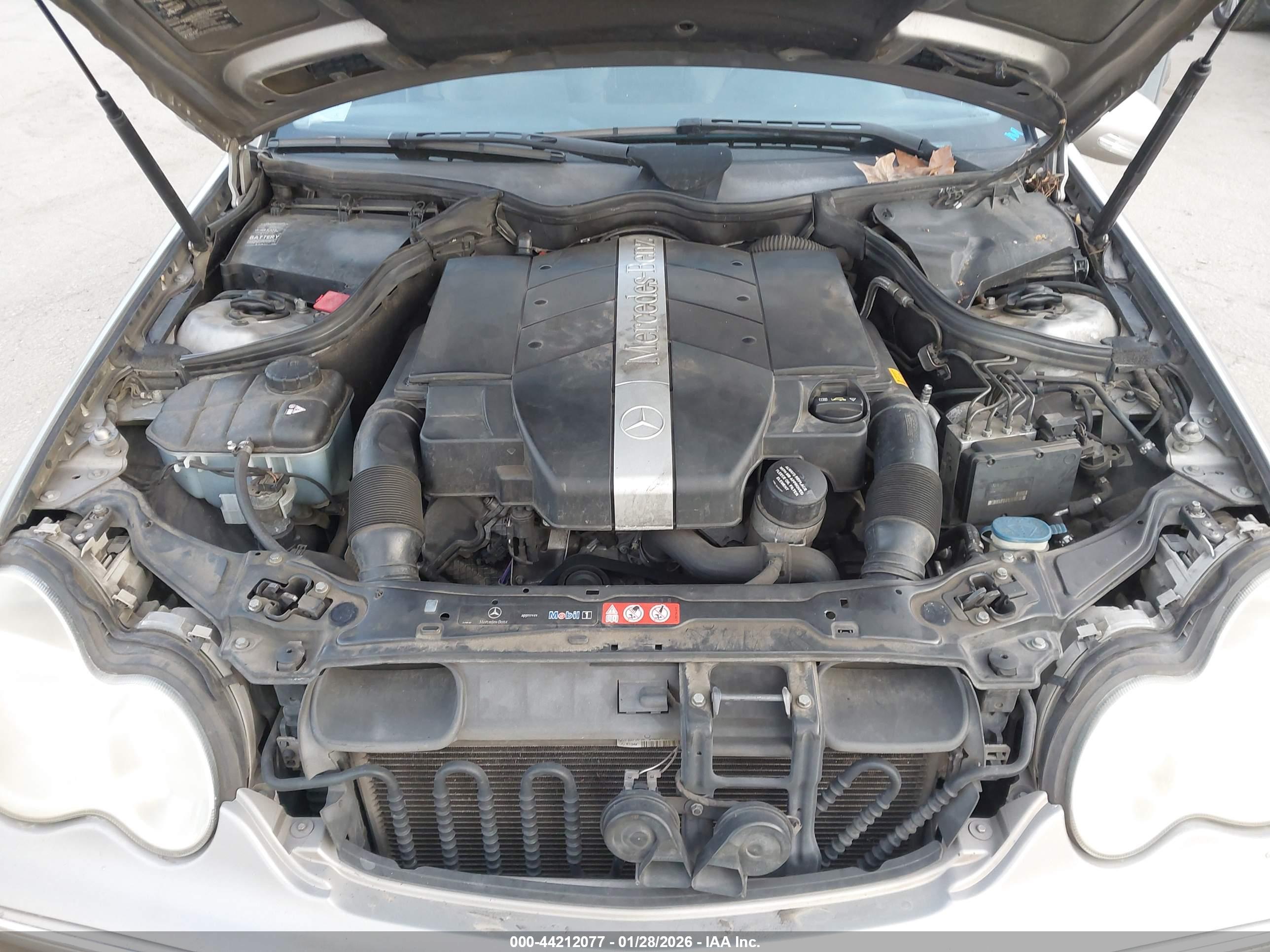 MERCEDES-BENZ C image 10