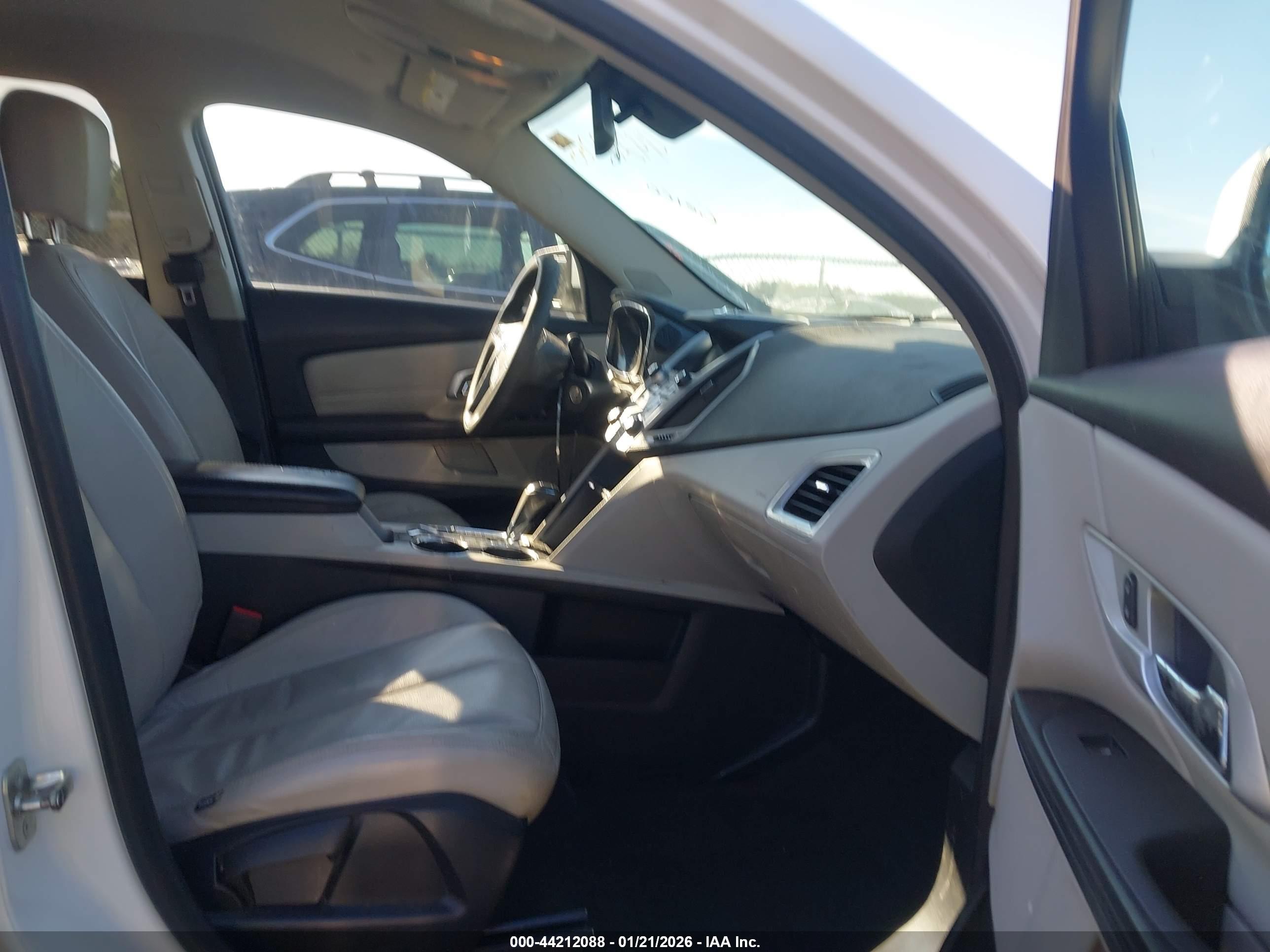 GMC TERRAIN image 5
