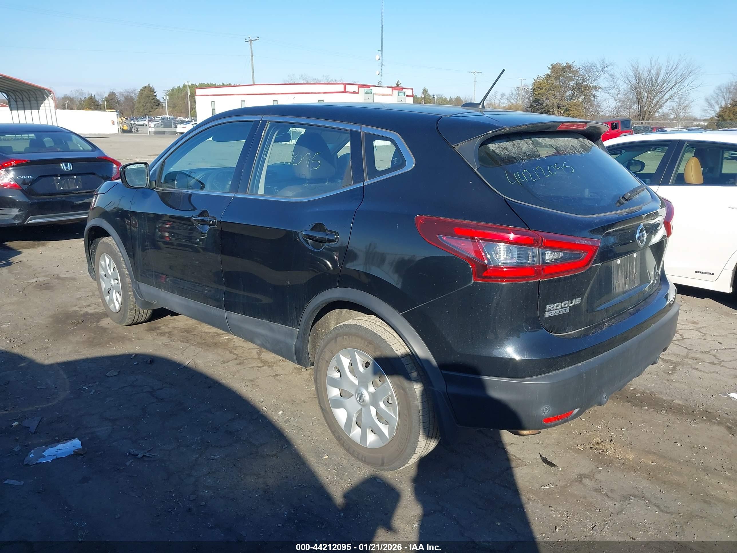 NISSAN ROGUE image 3