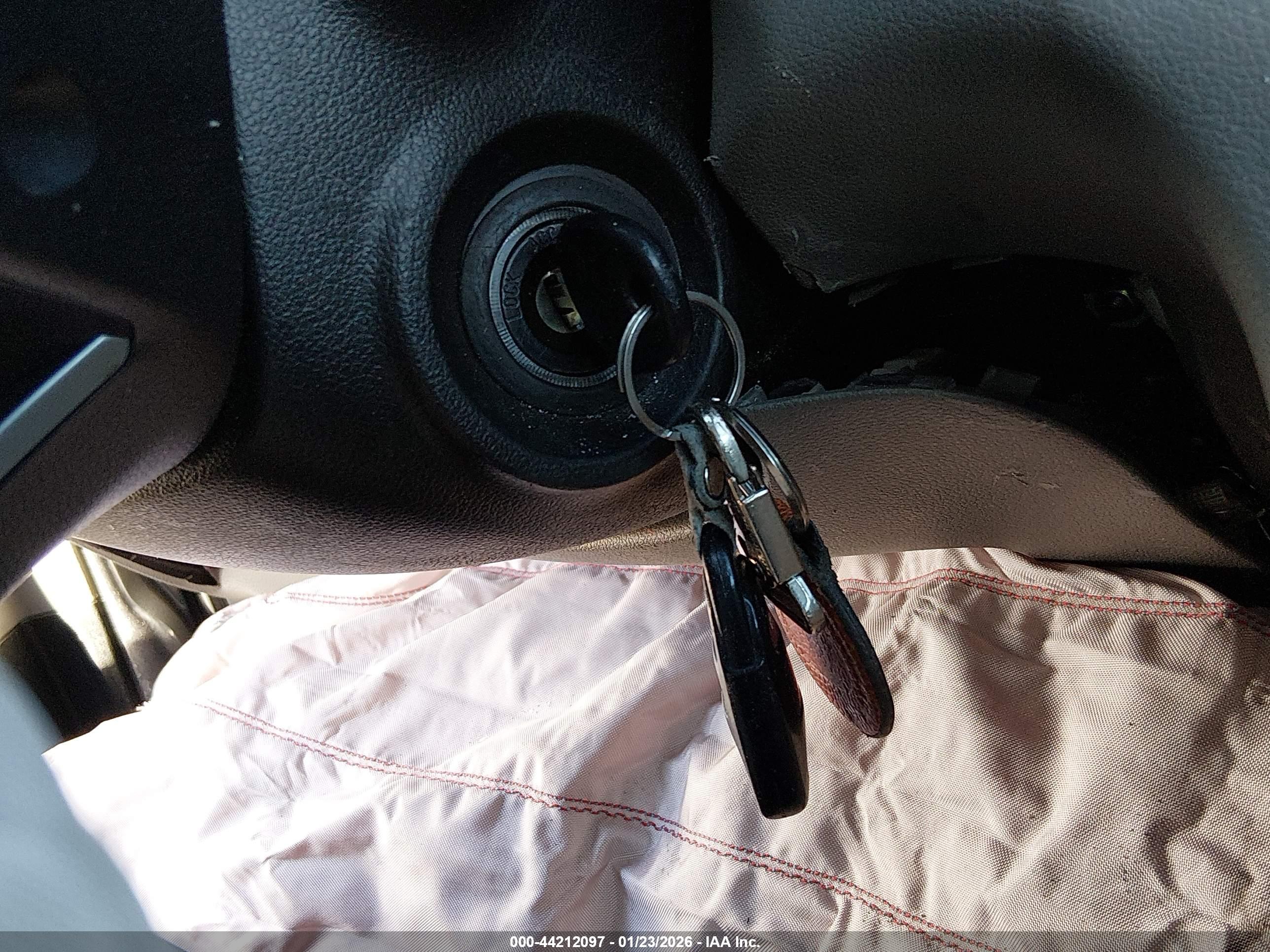 HYUNDAI ELANTRA image 11