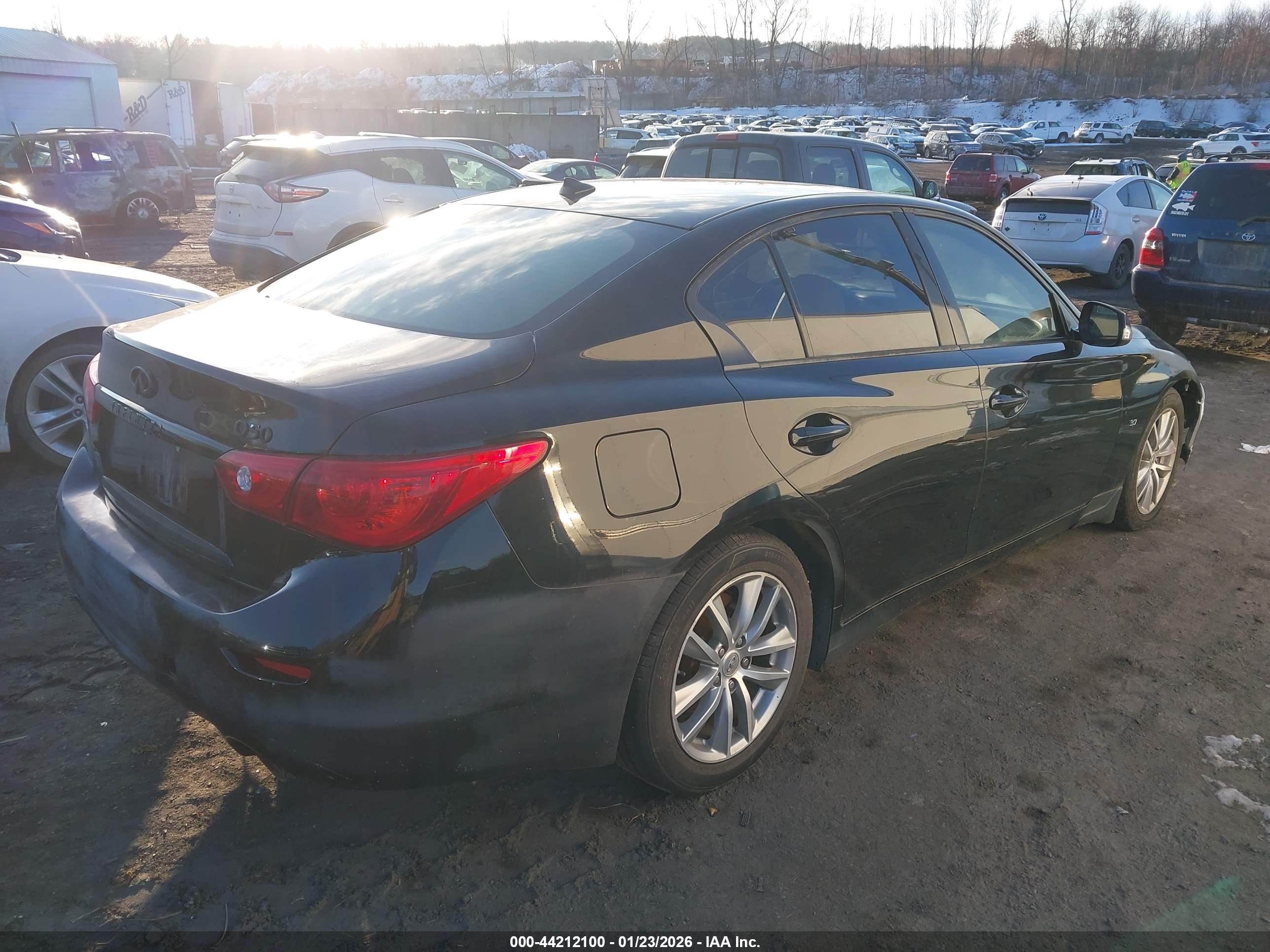 INFINITI Q50 image 4