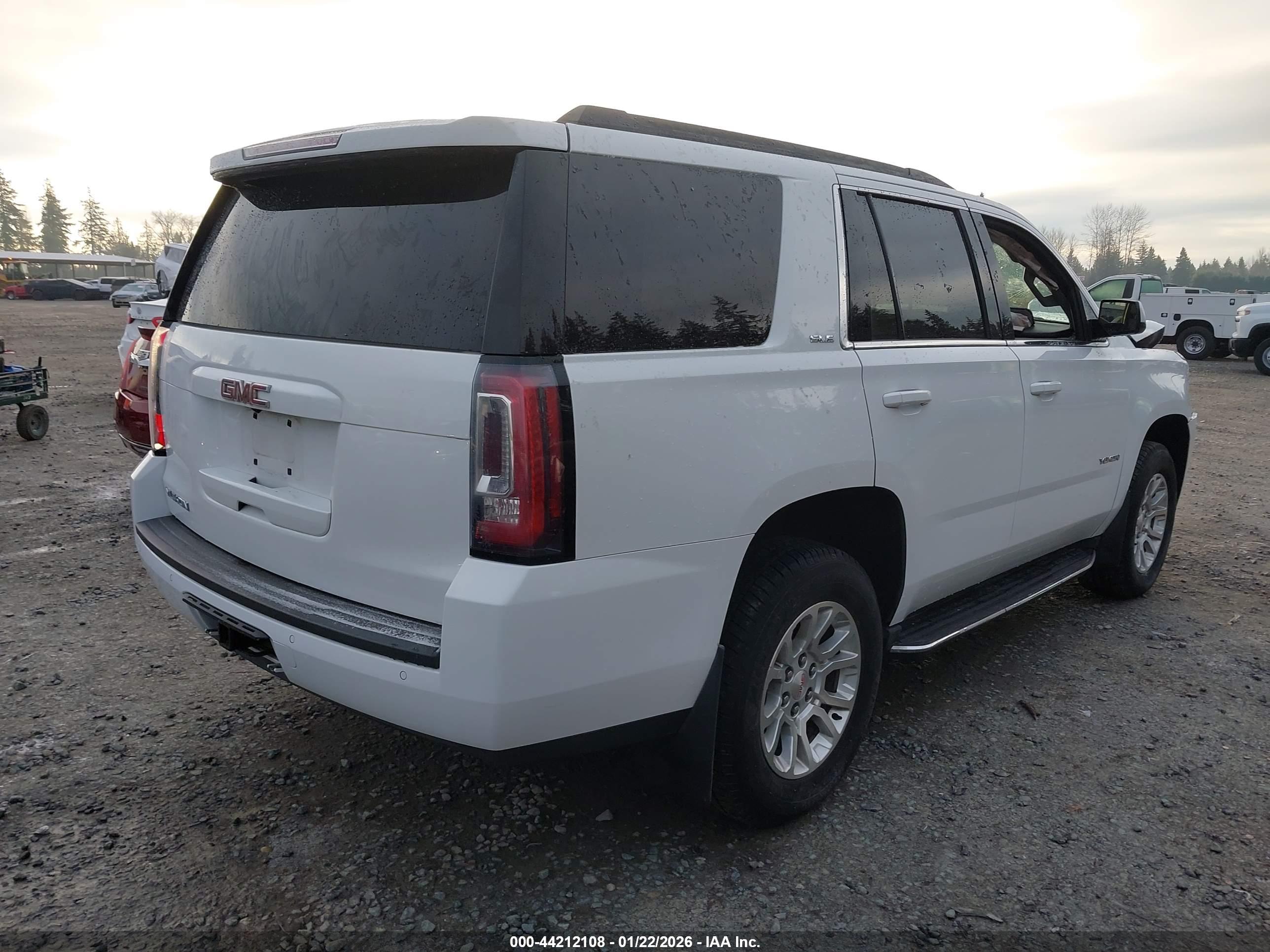 GMC YUKON image 4