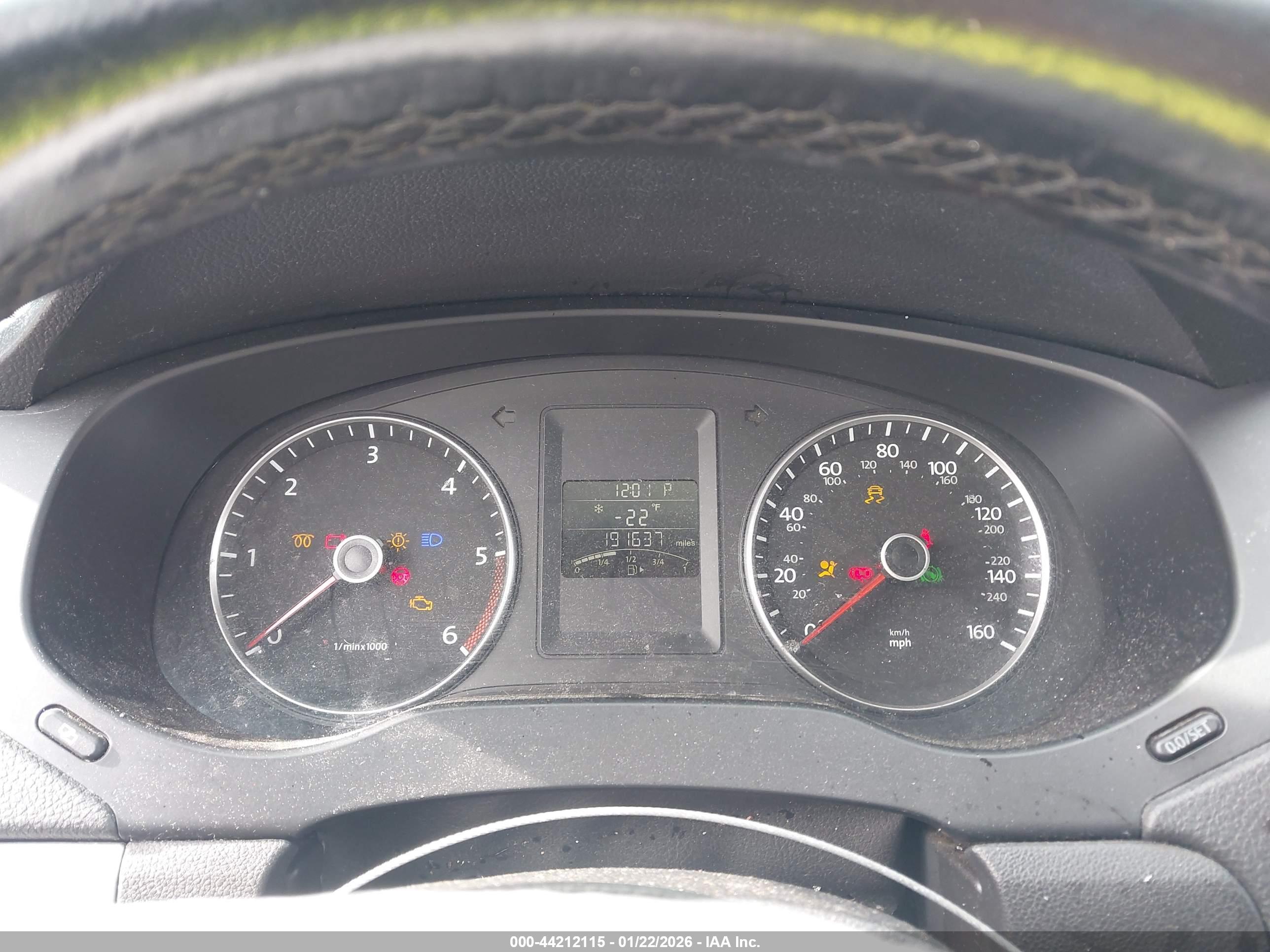 VOLKSWAGEN JETTA image 7