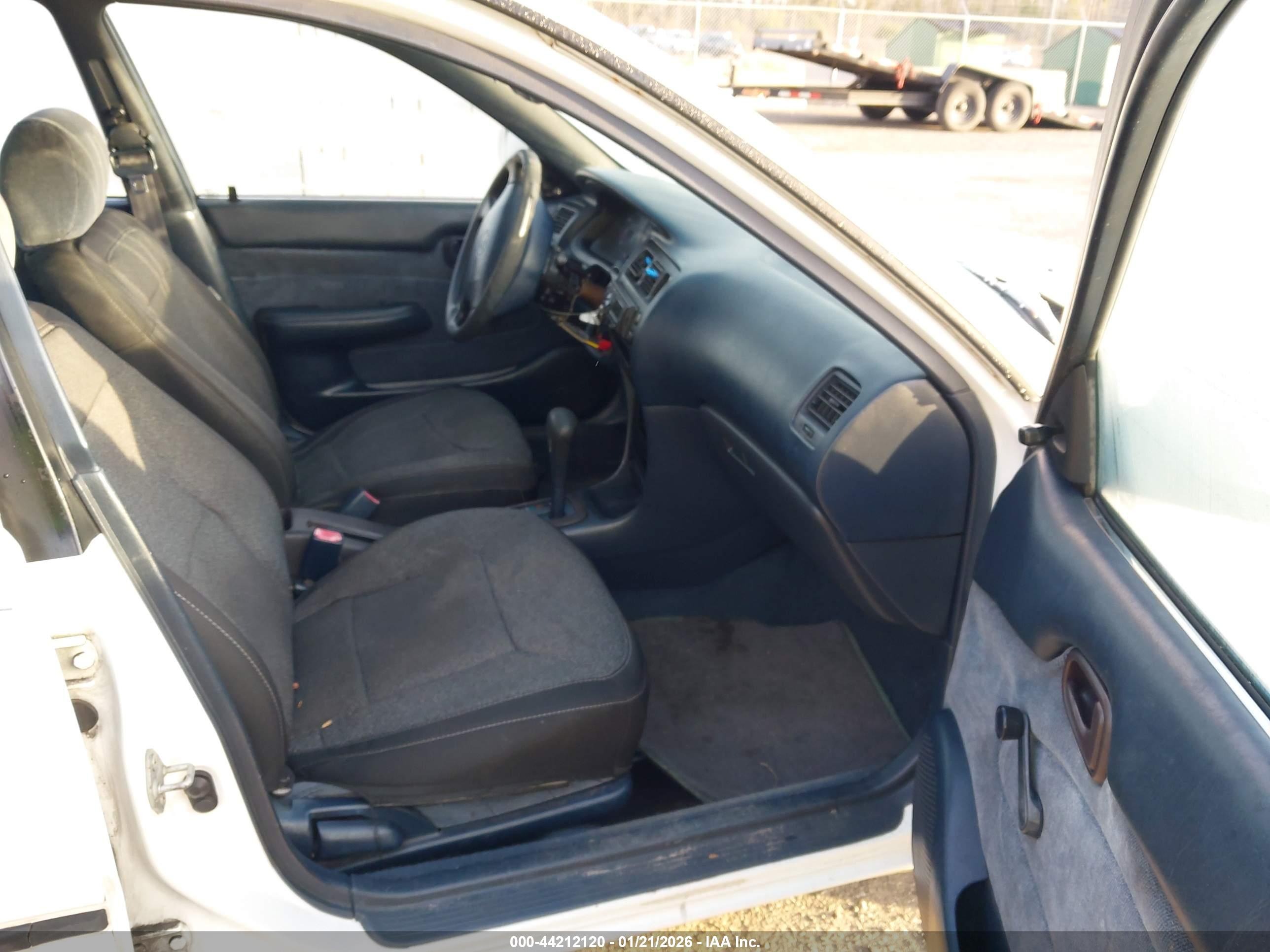 TOYOTA COROLLA image 5