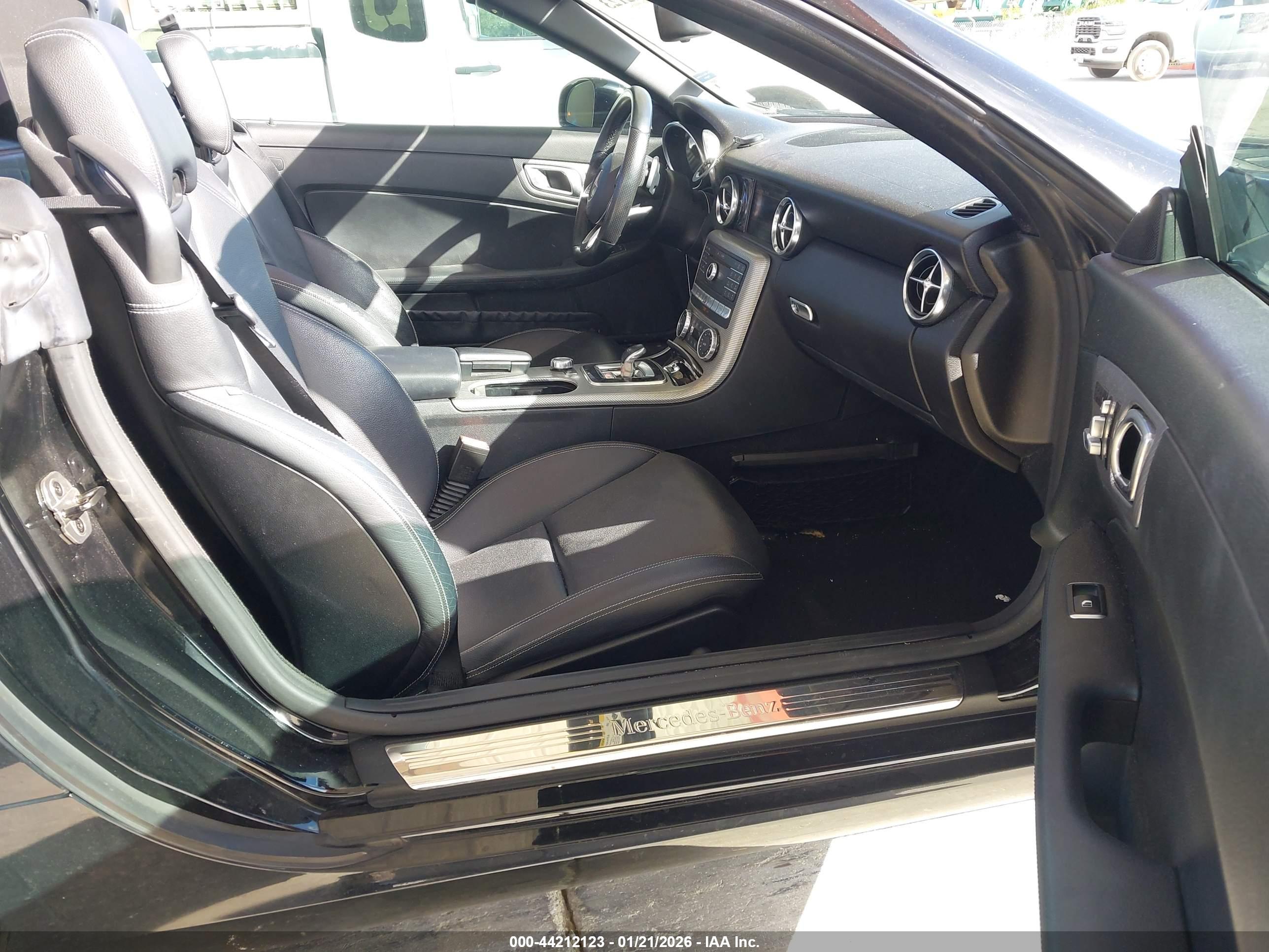 MERCEDES-BENZ SLC image 5