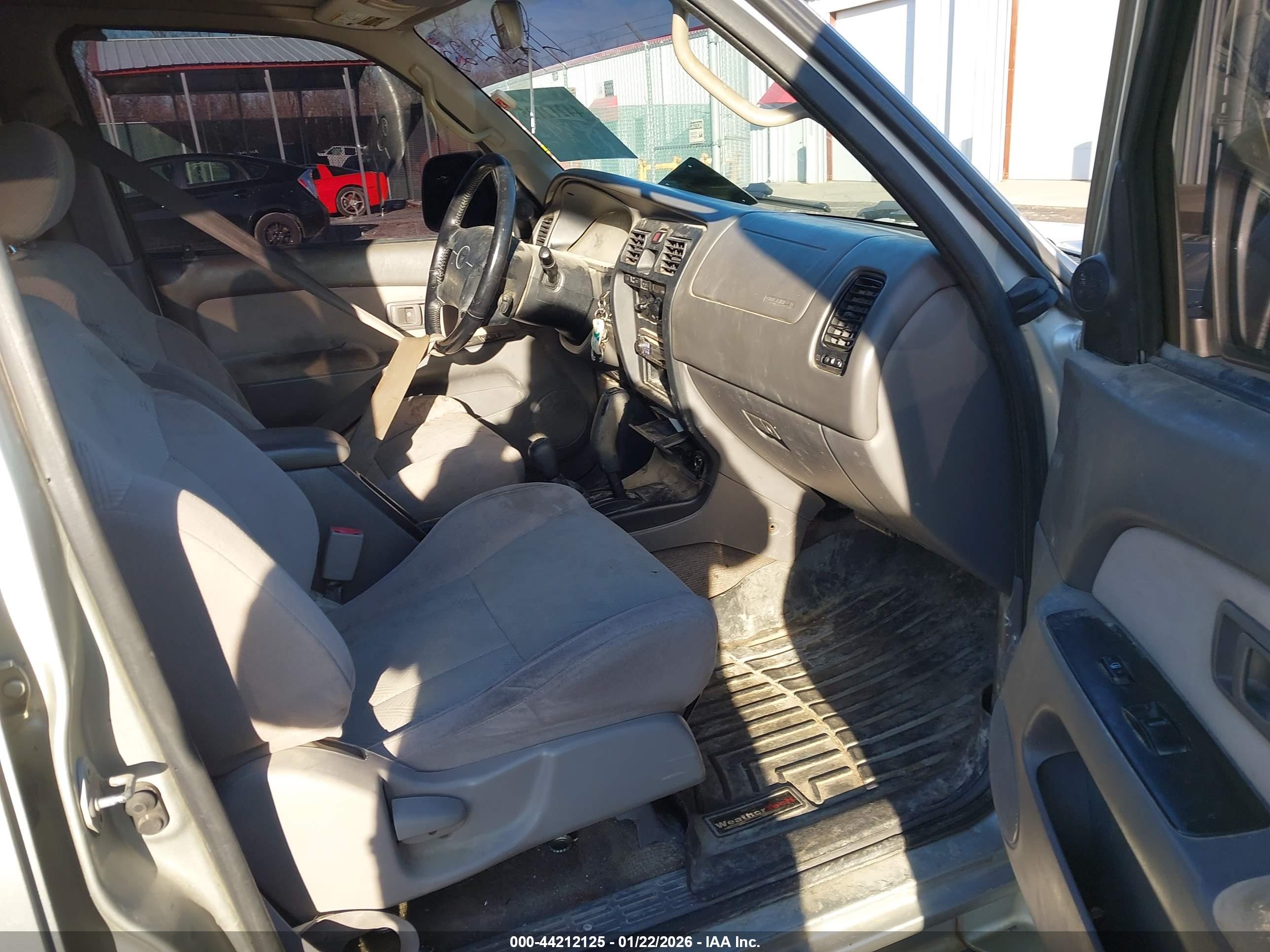TOYOTA 4RUNNER image 5