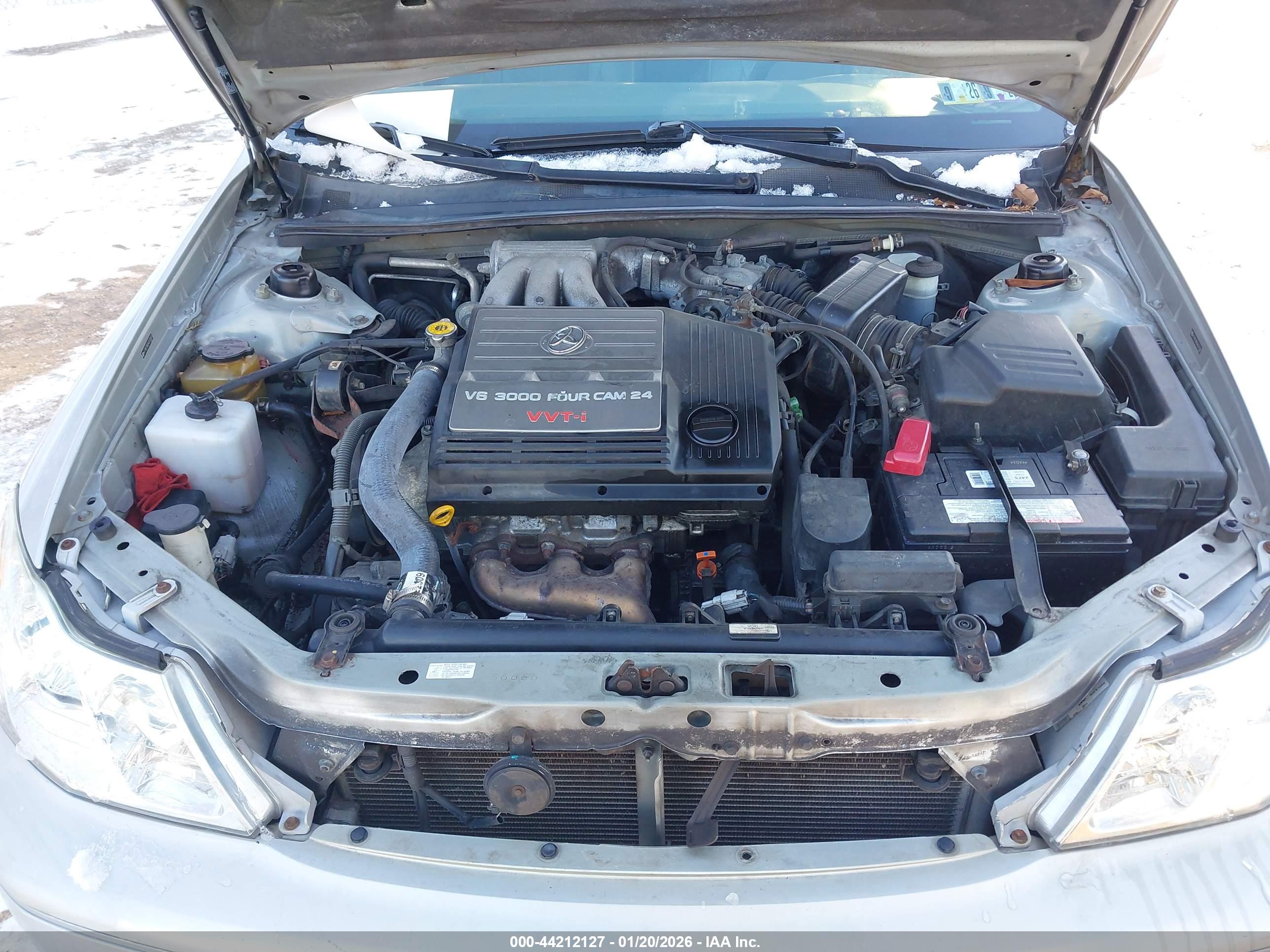TOYOTA AVALON image 10