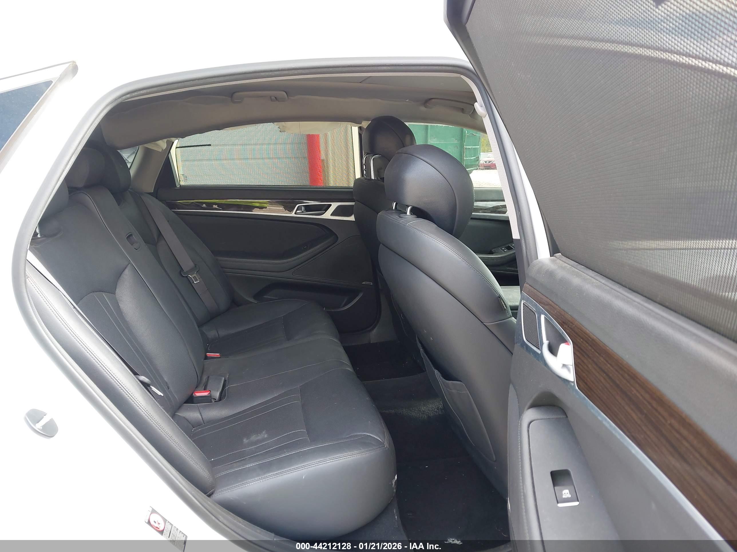 GENESIS G80 image 8
