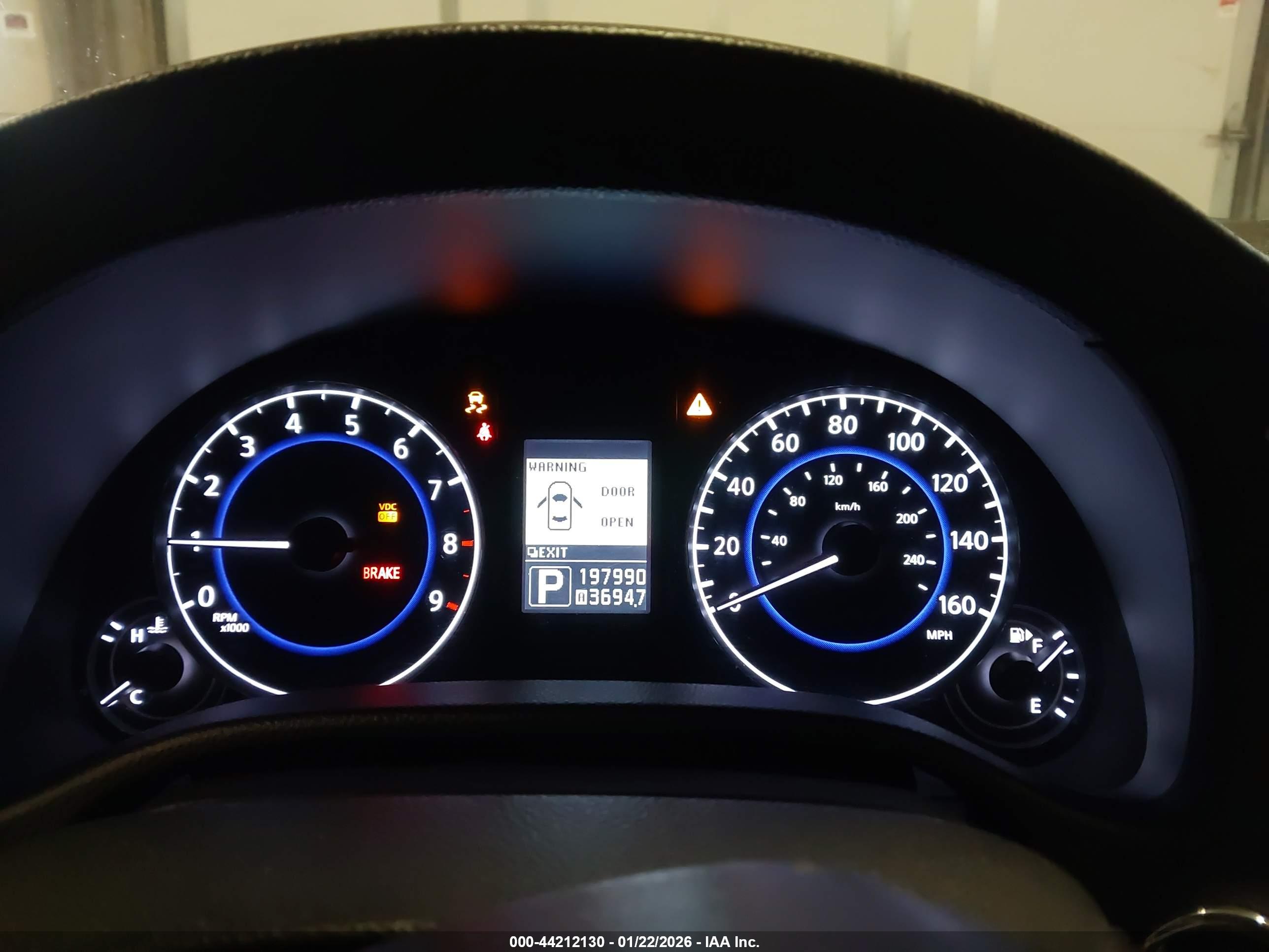 INFINITI G37 image 7
