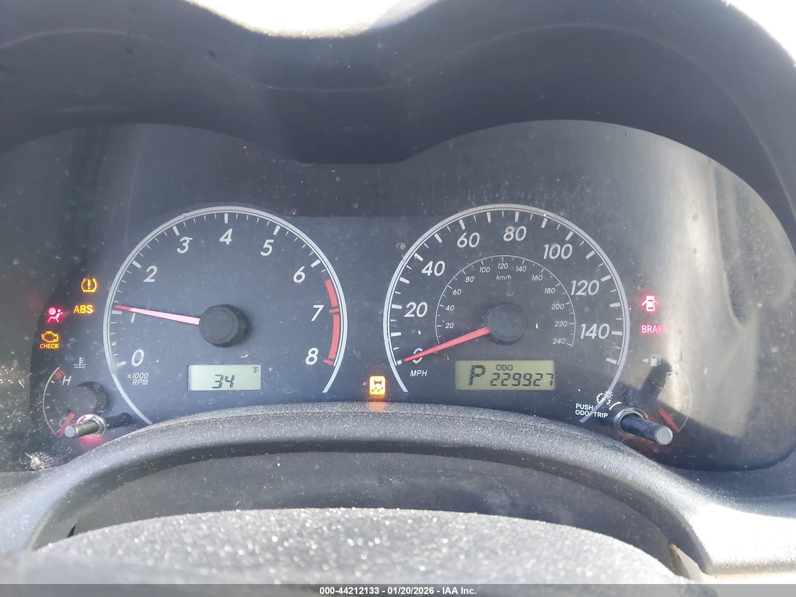 TOYOTA COROLLA image 7