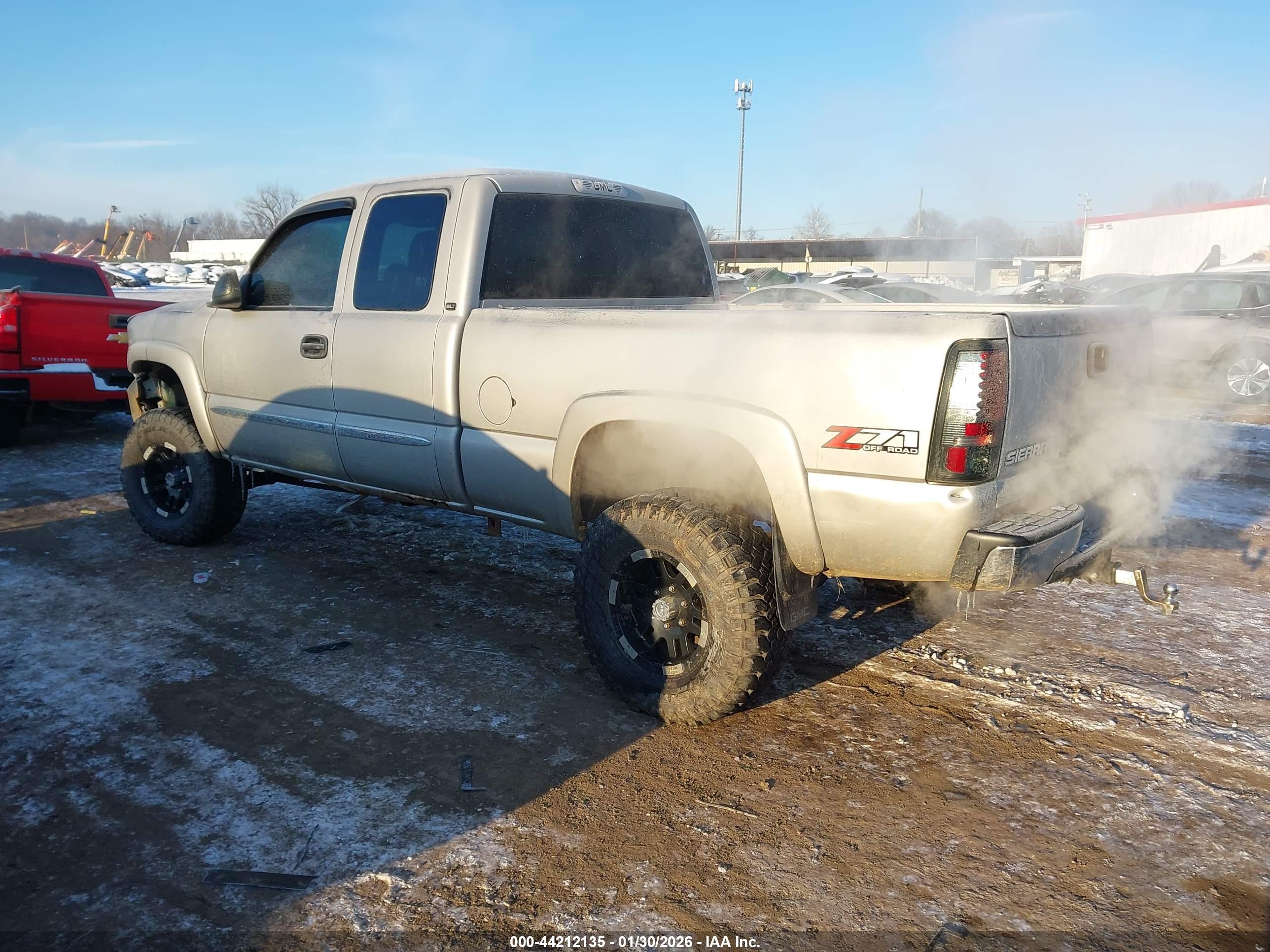 GMC SIERRA image 3