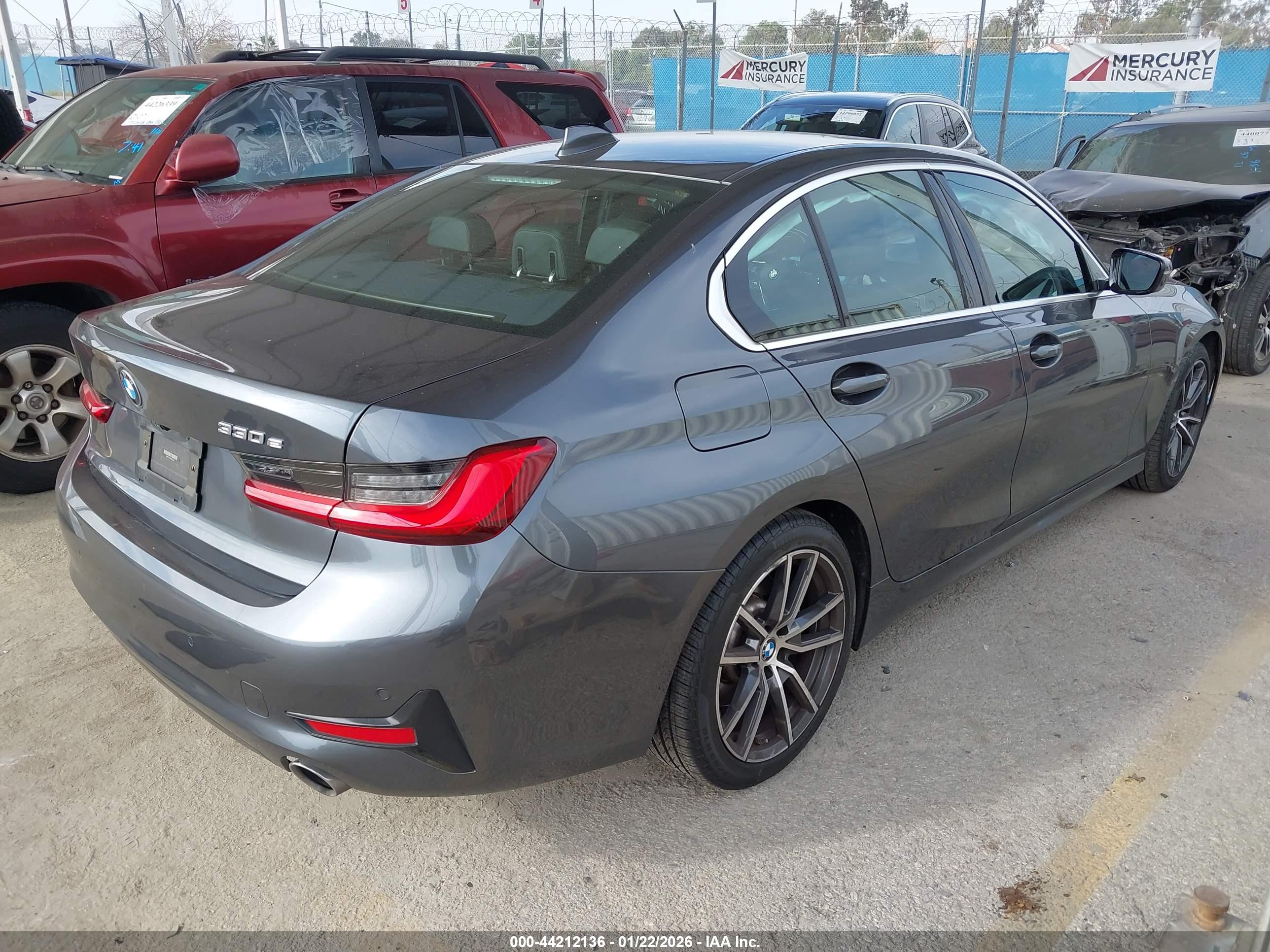 BMW 3 image 4