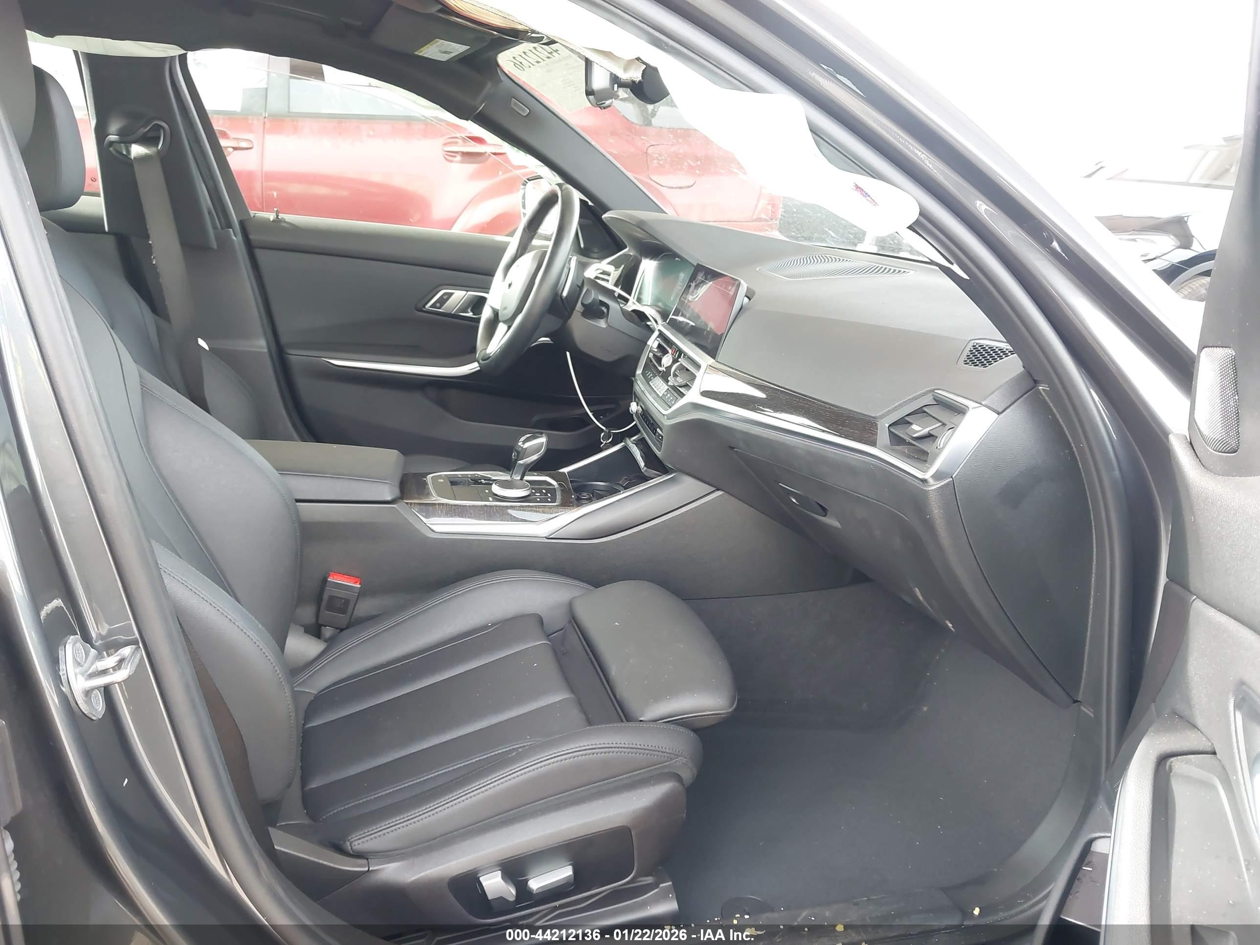 BMW 3 image 5