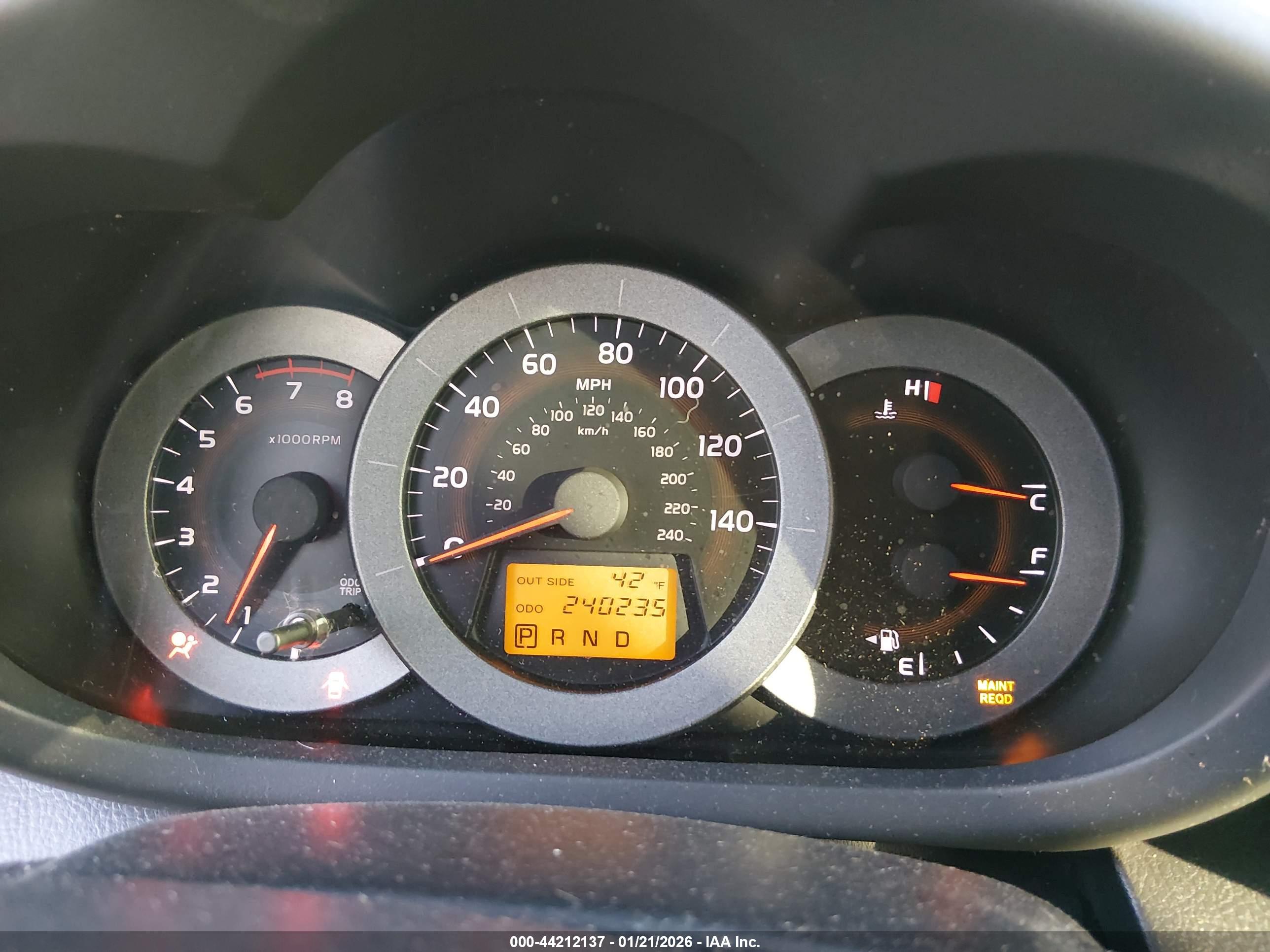 TOYOTA RAV4 image 7