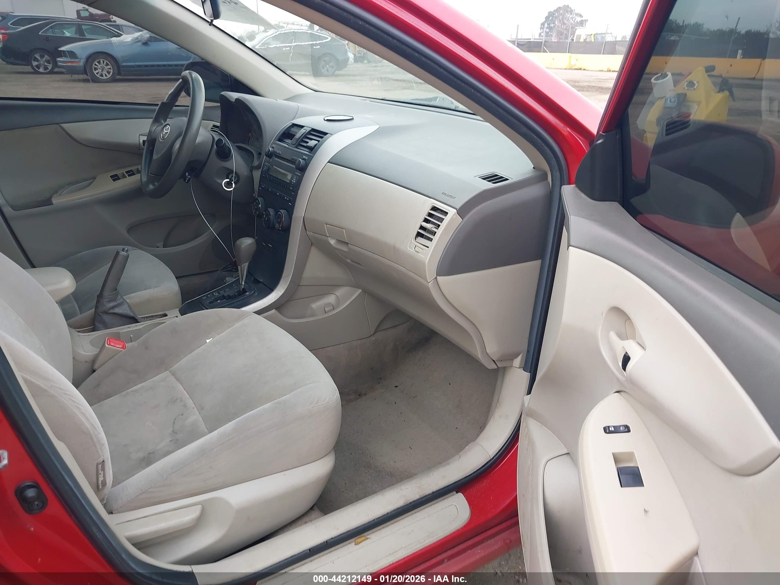TOYOTA COROLLA image 5