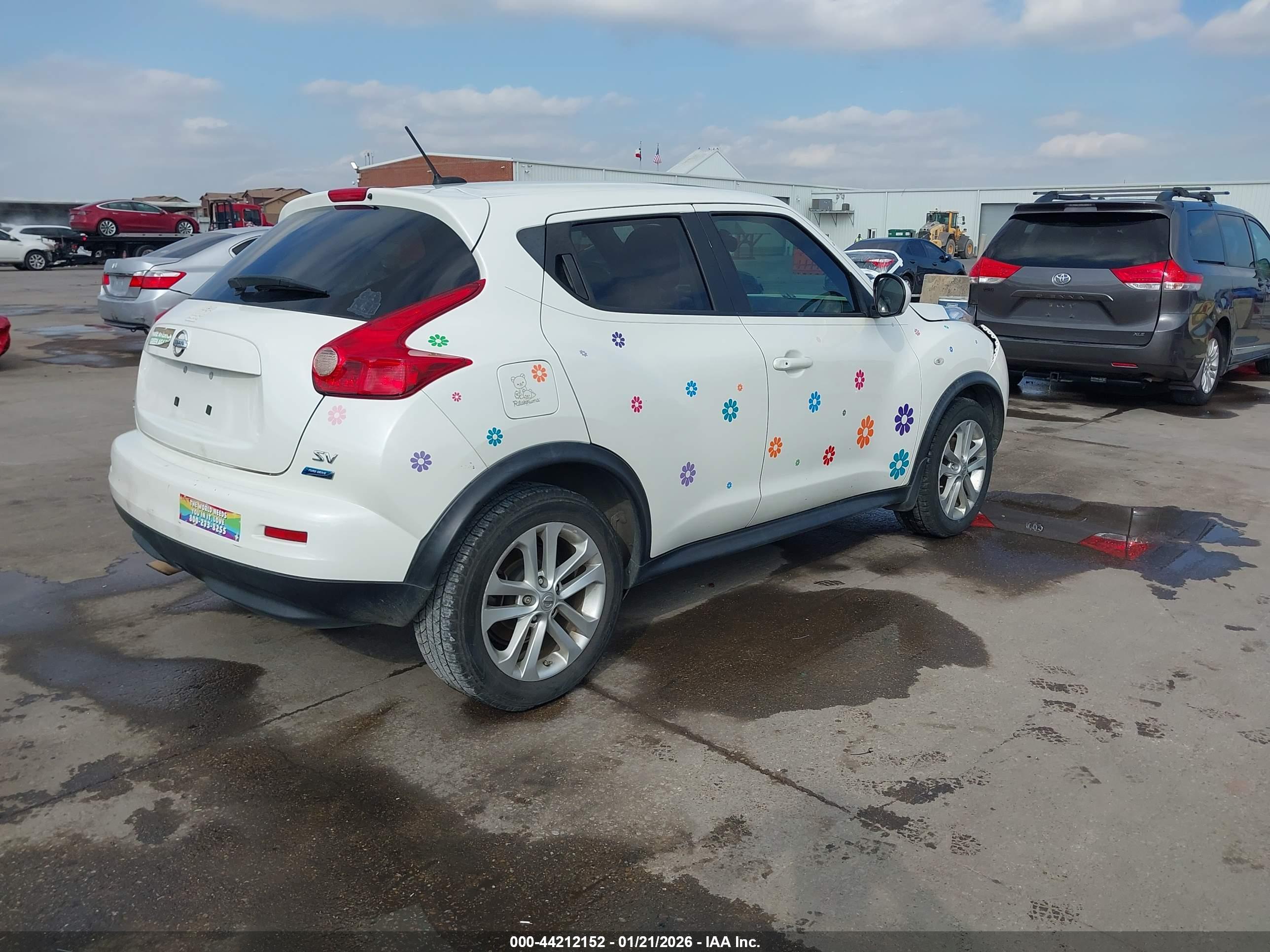 NISSAN JUKE image 4