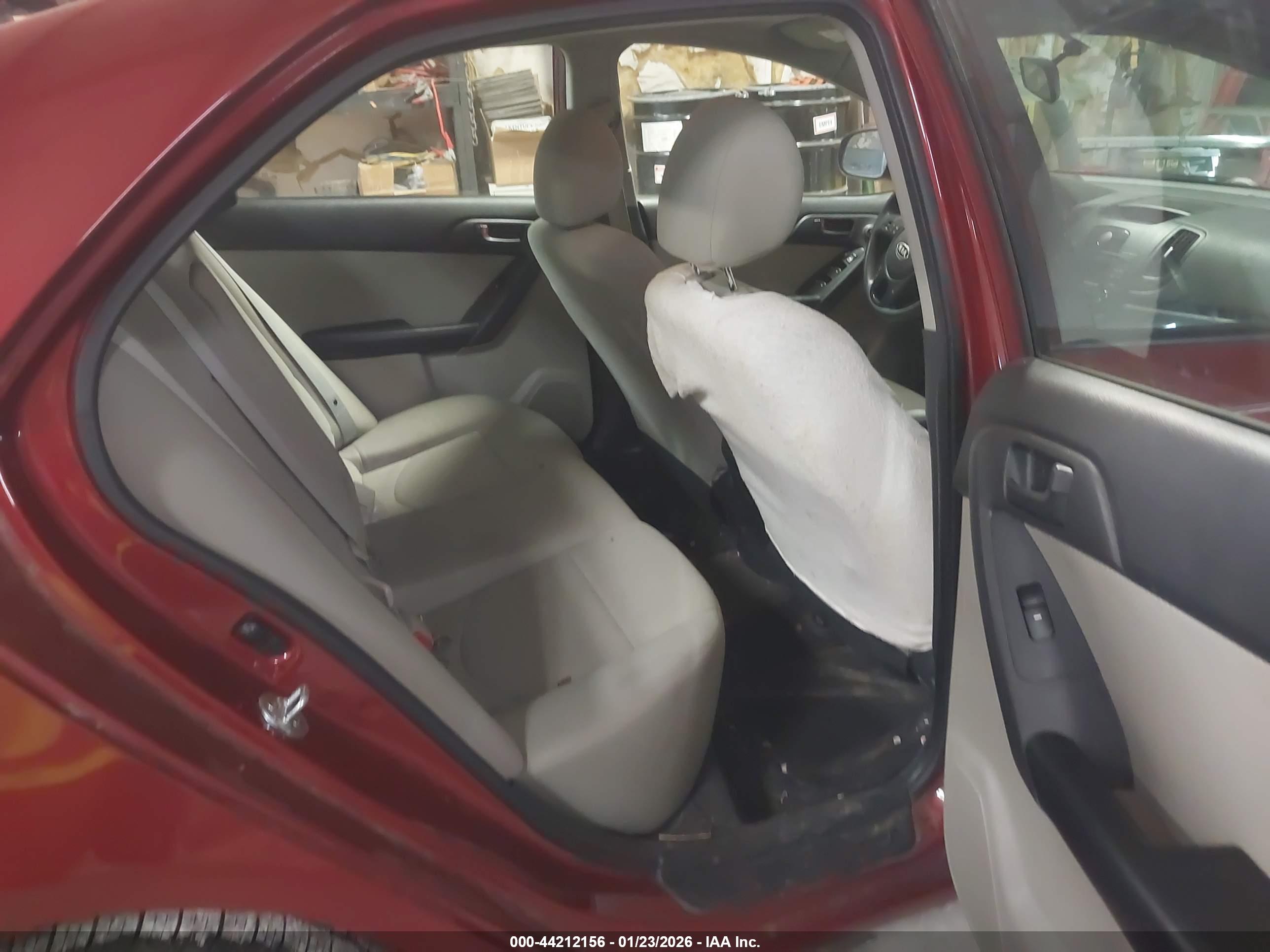 KIA FORTE image 8